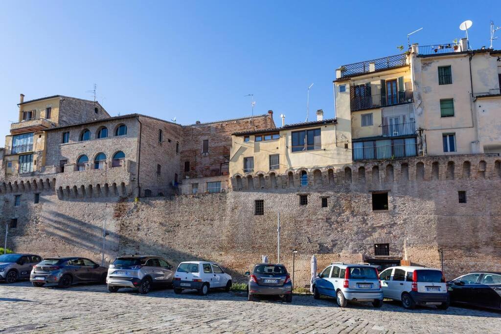 Casa dei quadri monolocale Jesi