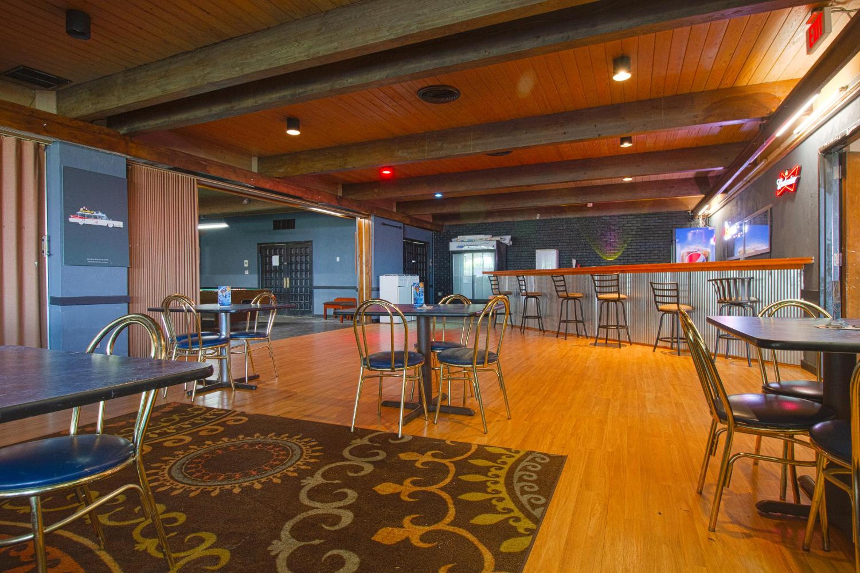 American Best Inn By OYO I-35 Perry near Lake McMurtry