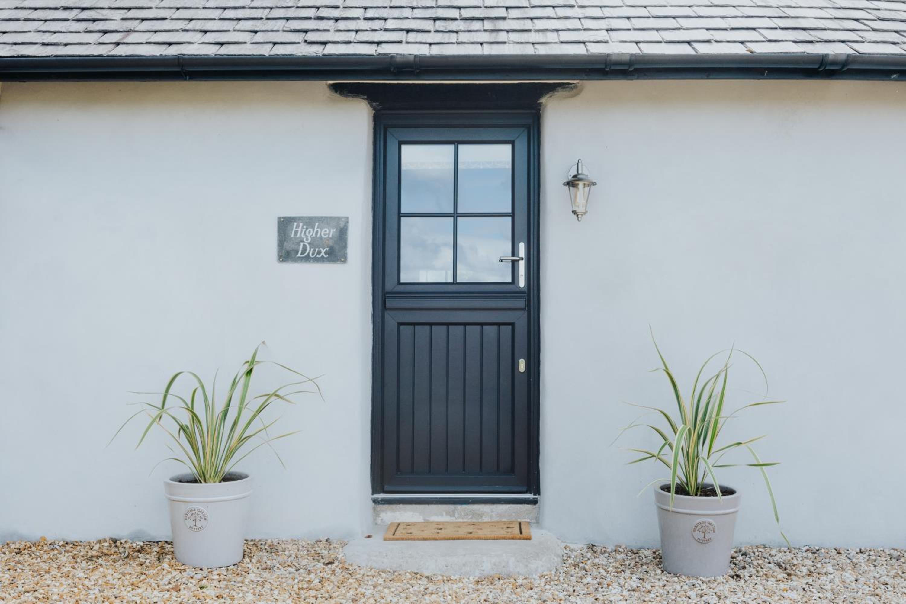 Dux Farm Retreat - 2 bed dog friendly cottage, near Bude view 3