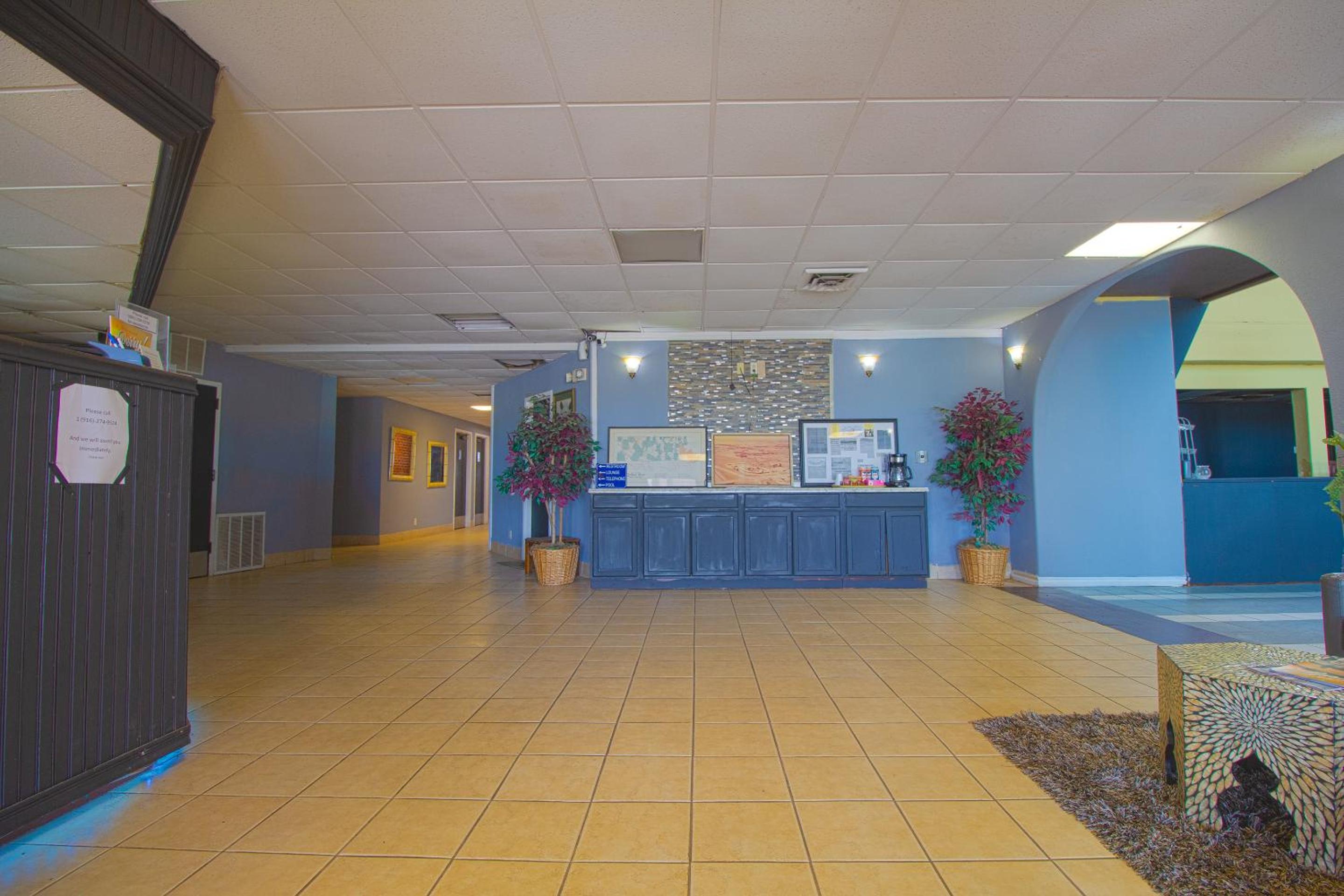 American Best Inn By OYO I-35 Perry near Lake McMurtry