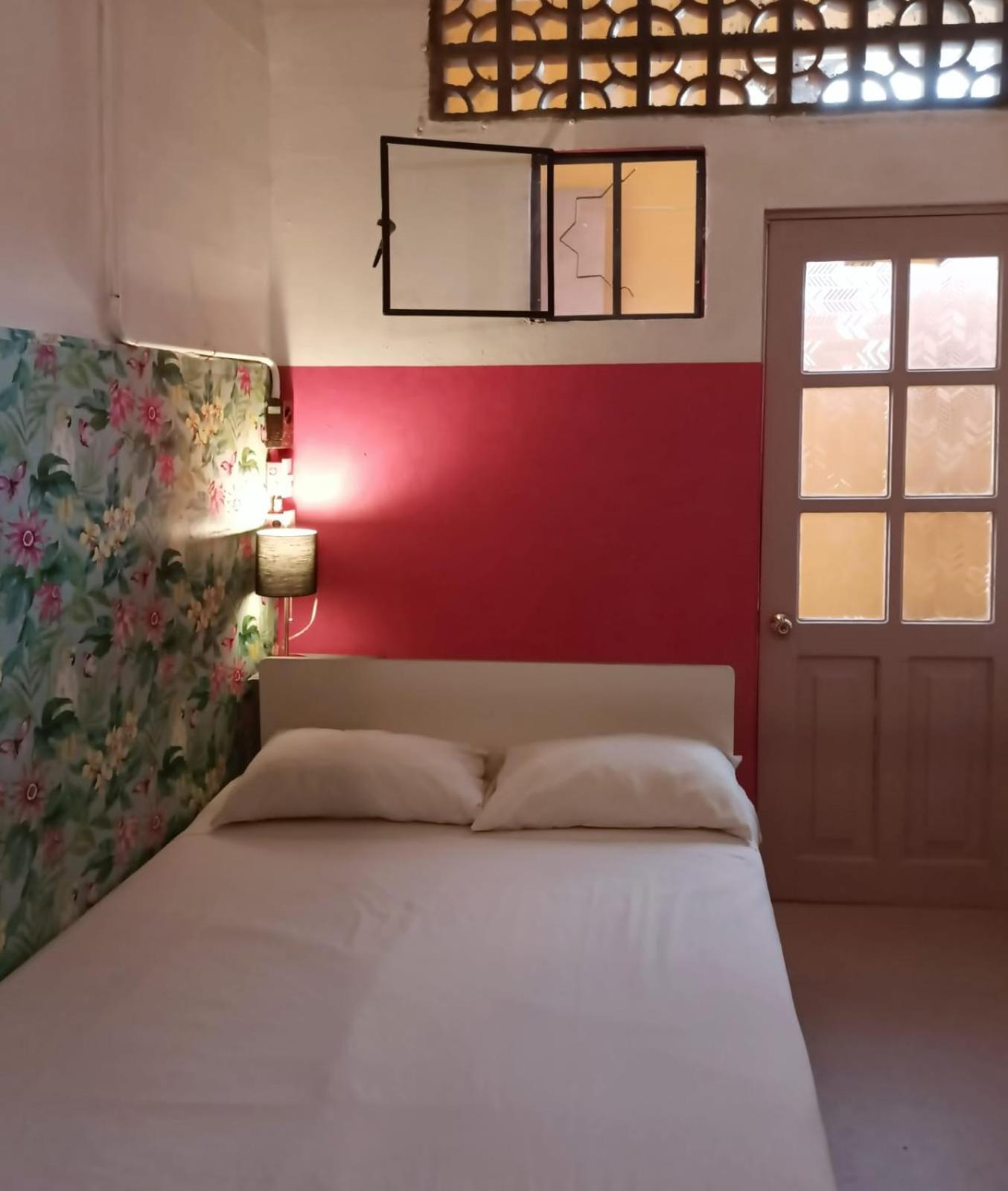 Riad Lola