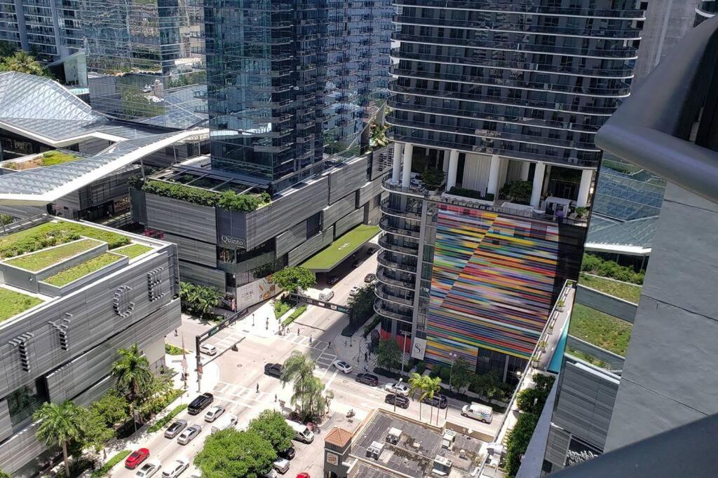 Gorgeous Upscale Condo in the Middle of Brickell