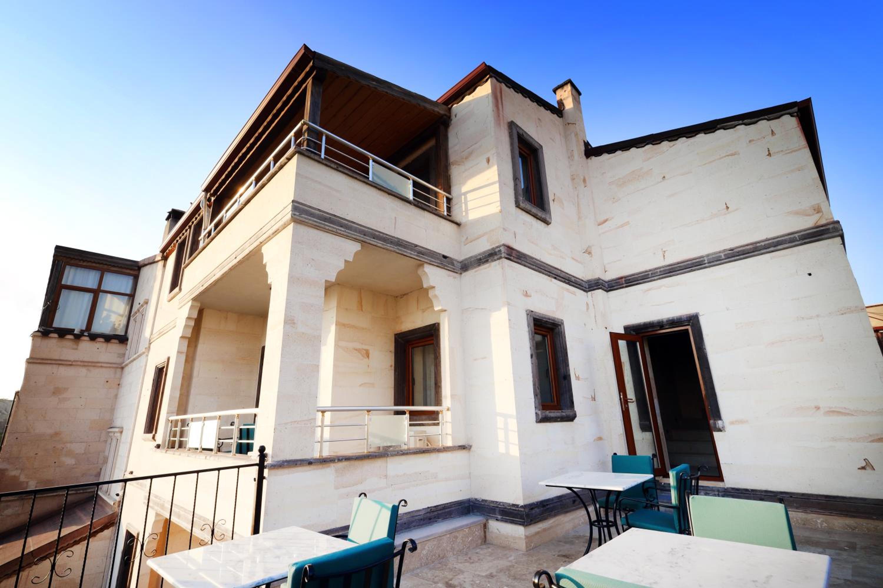 Rocca Stone House - Image 26