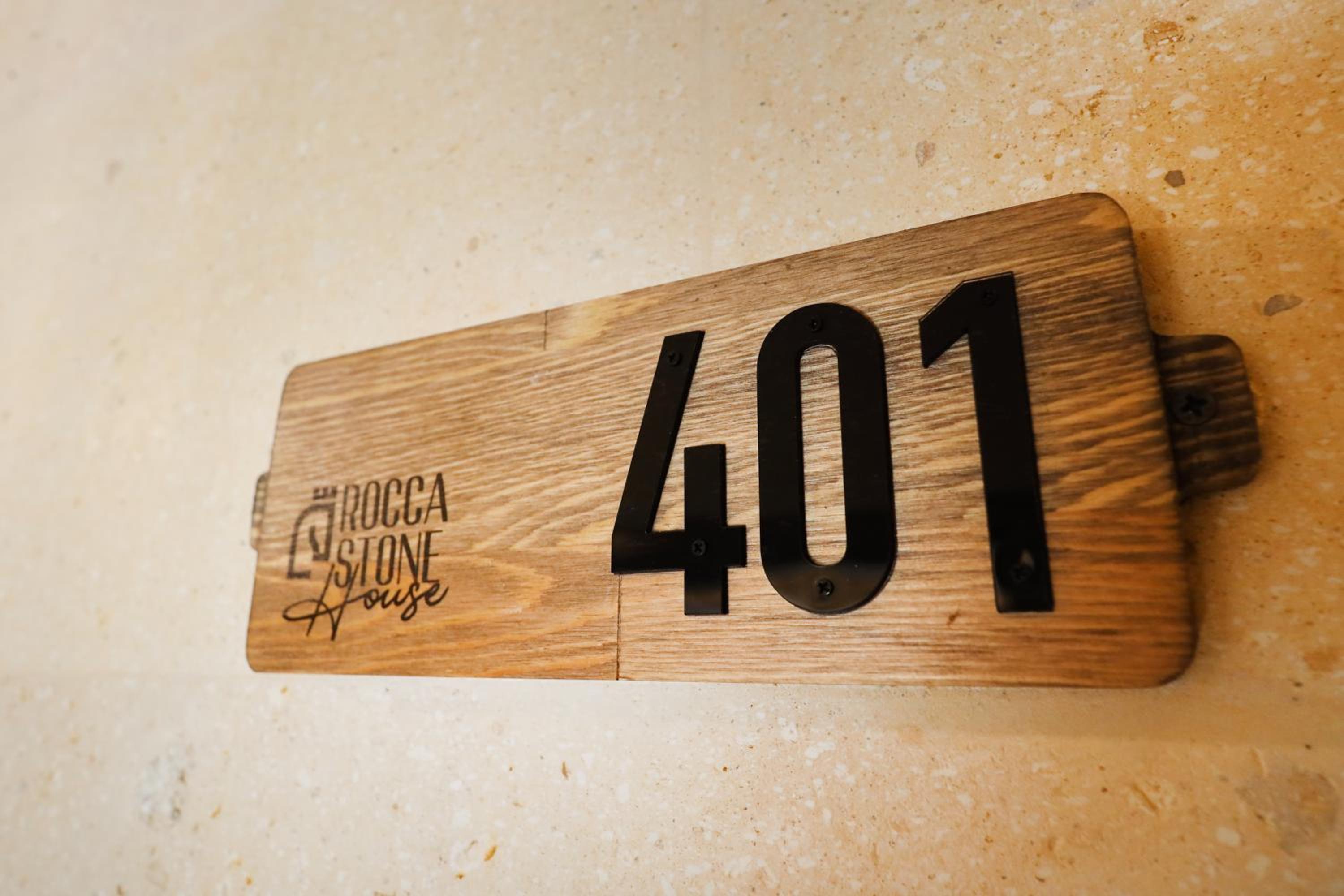 Rocca Stone House - Image 87