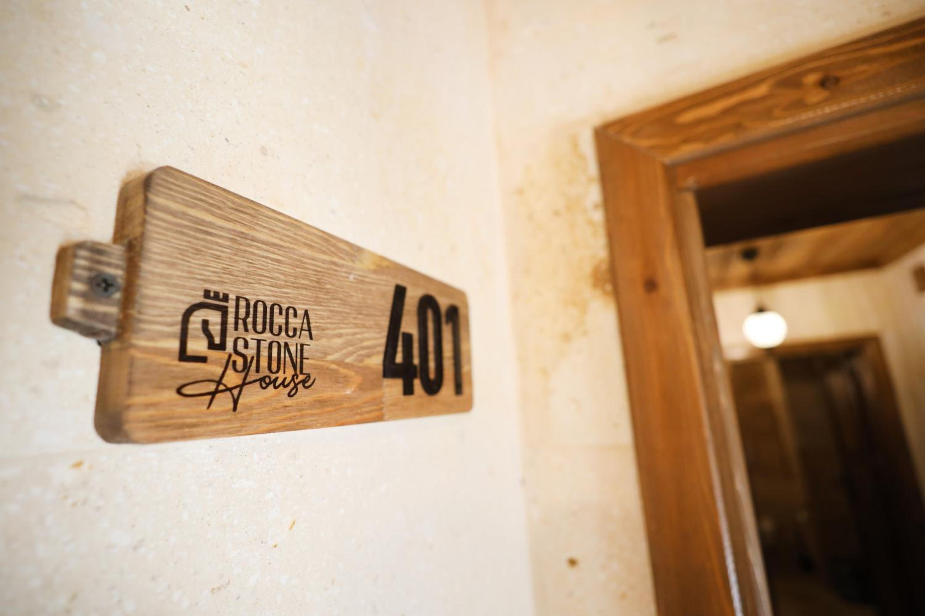 Rocca Stone House - Image 41