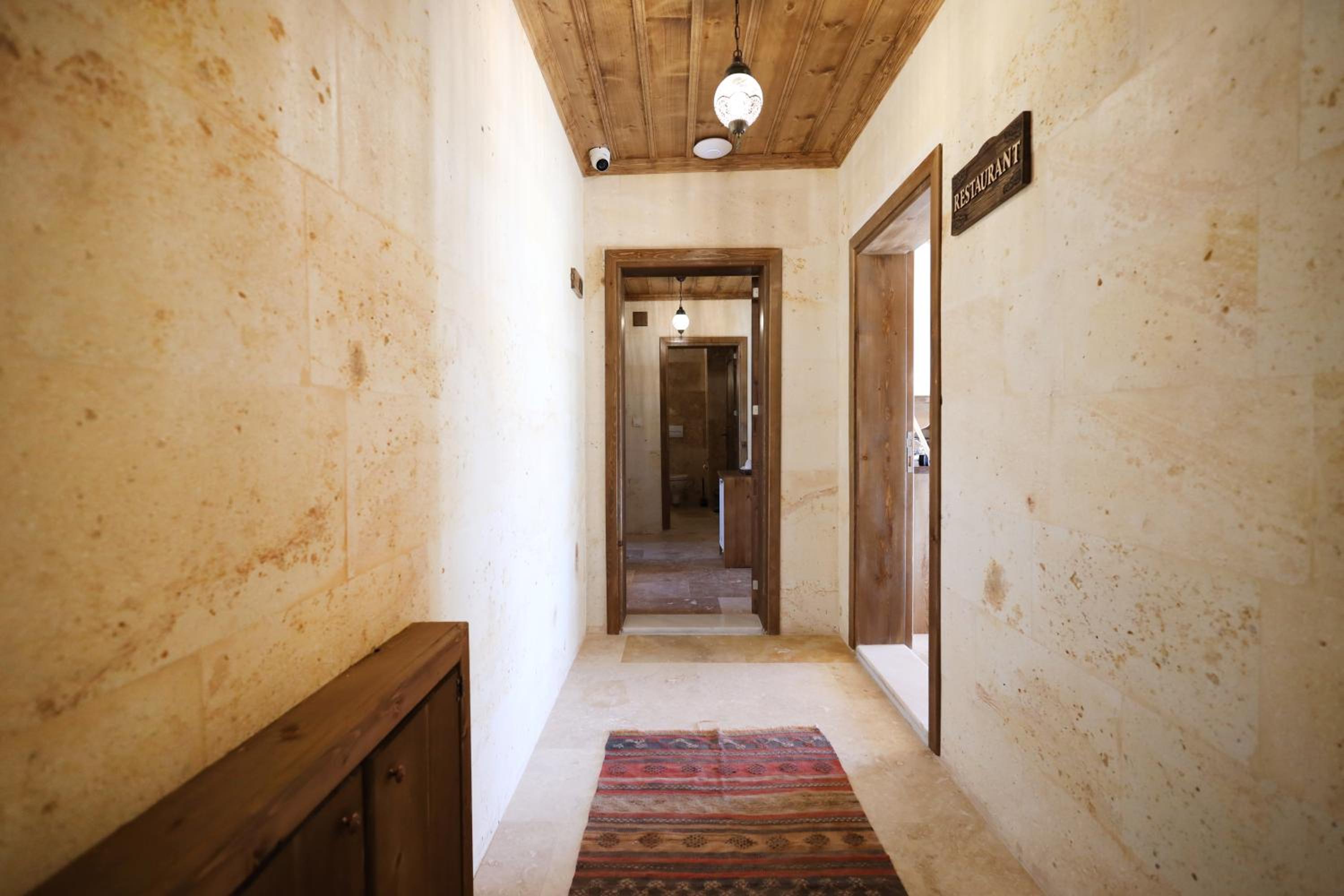 Rocca Stone House - Image 88