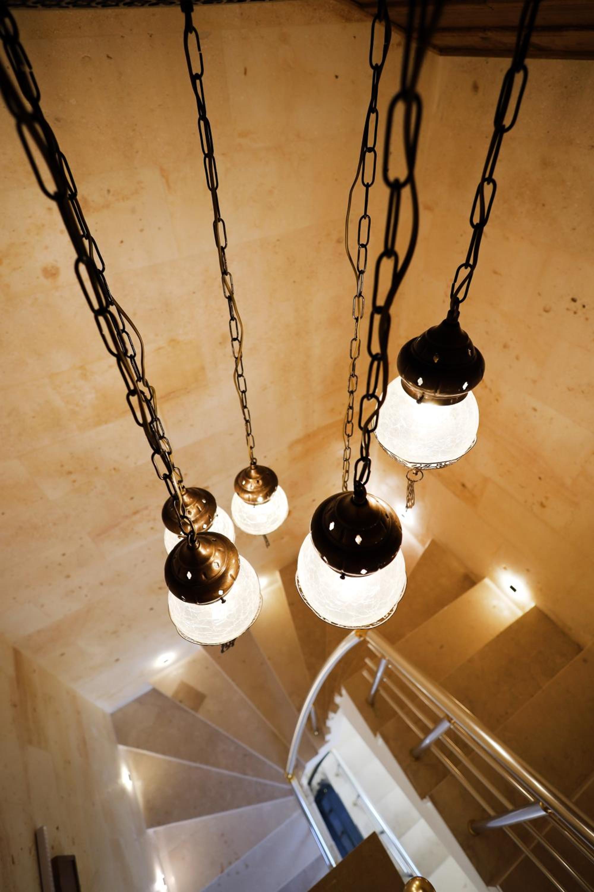 Rocca Stone House - Image 95