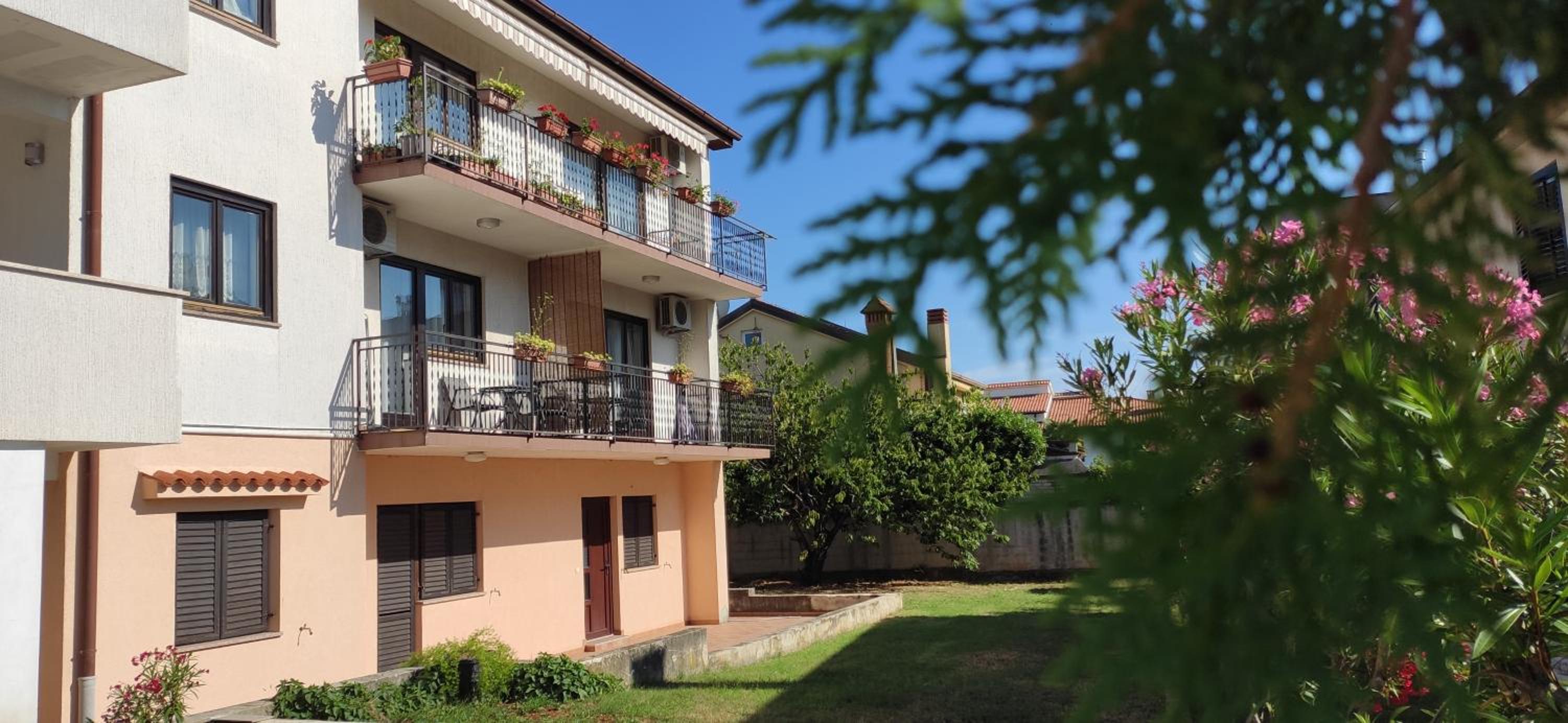Amélie Apartments