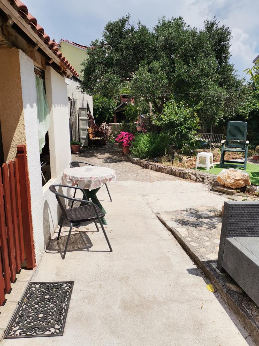Photo 37