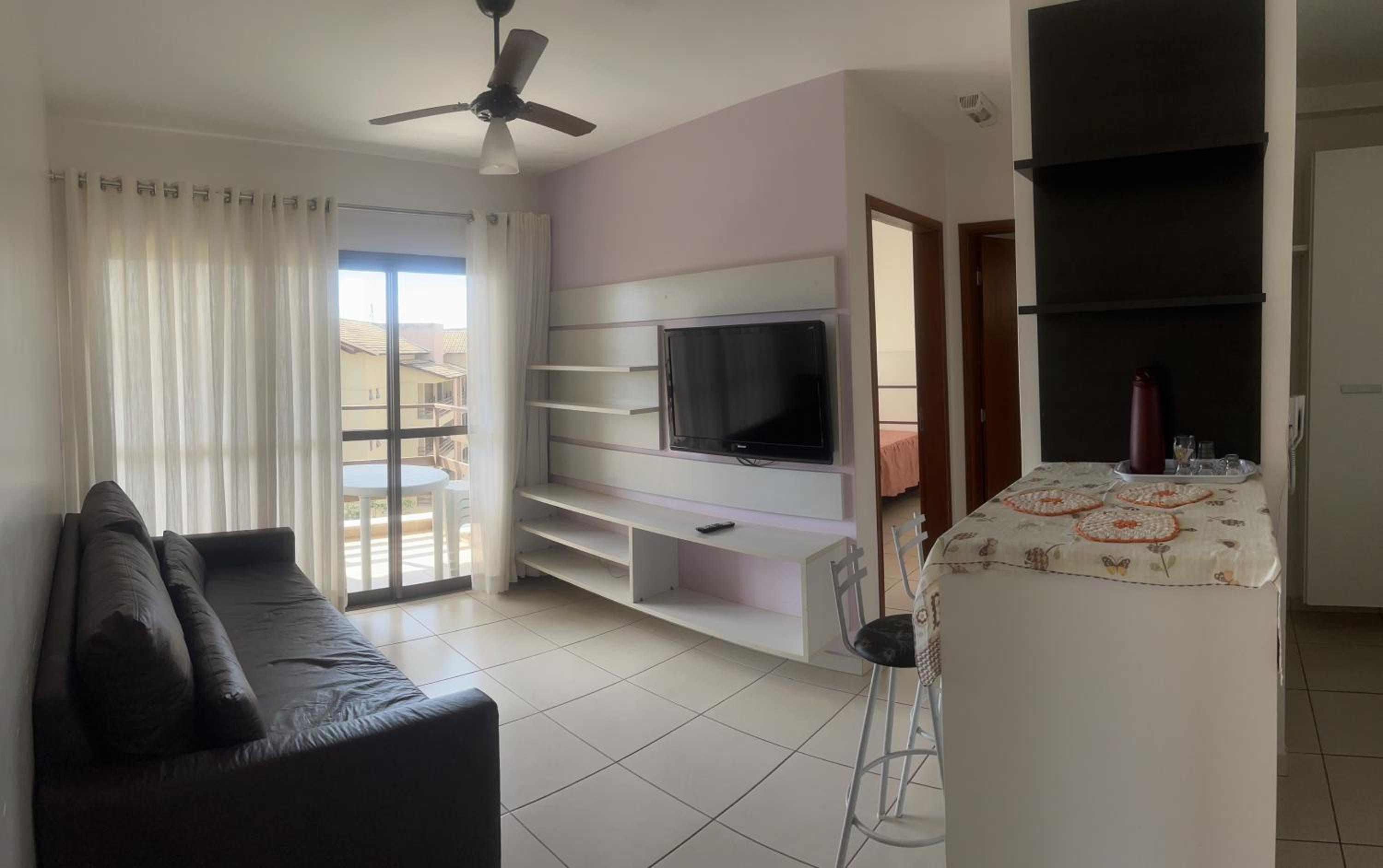 Belo Apartamento no ALDEIA DO LAGO em Caldas Novas