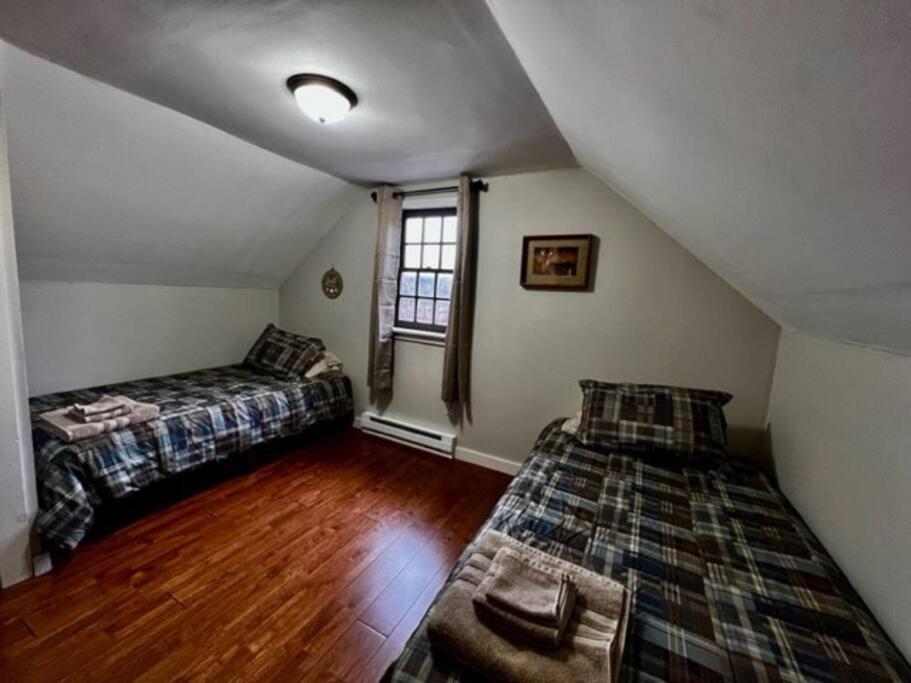 The AuSable House-Peaceful, pet friendly getaway view 4