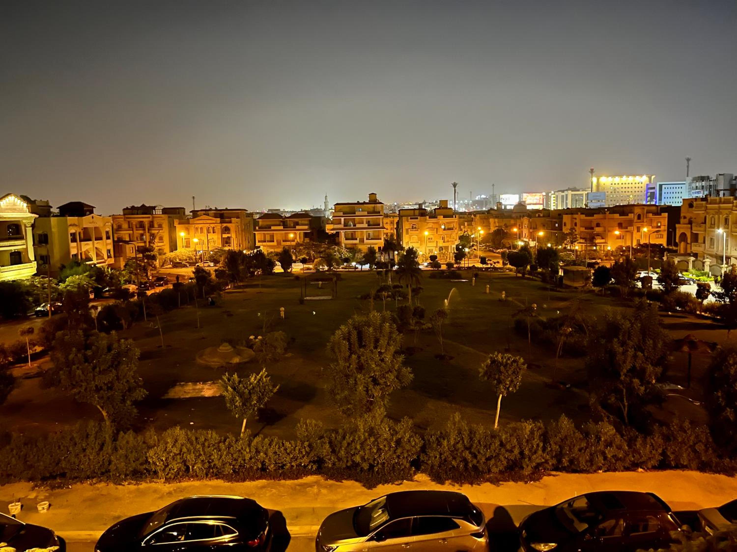 Hotel Chelay Apartments - Image 1