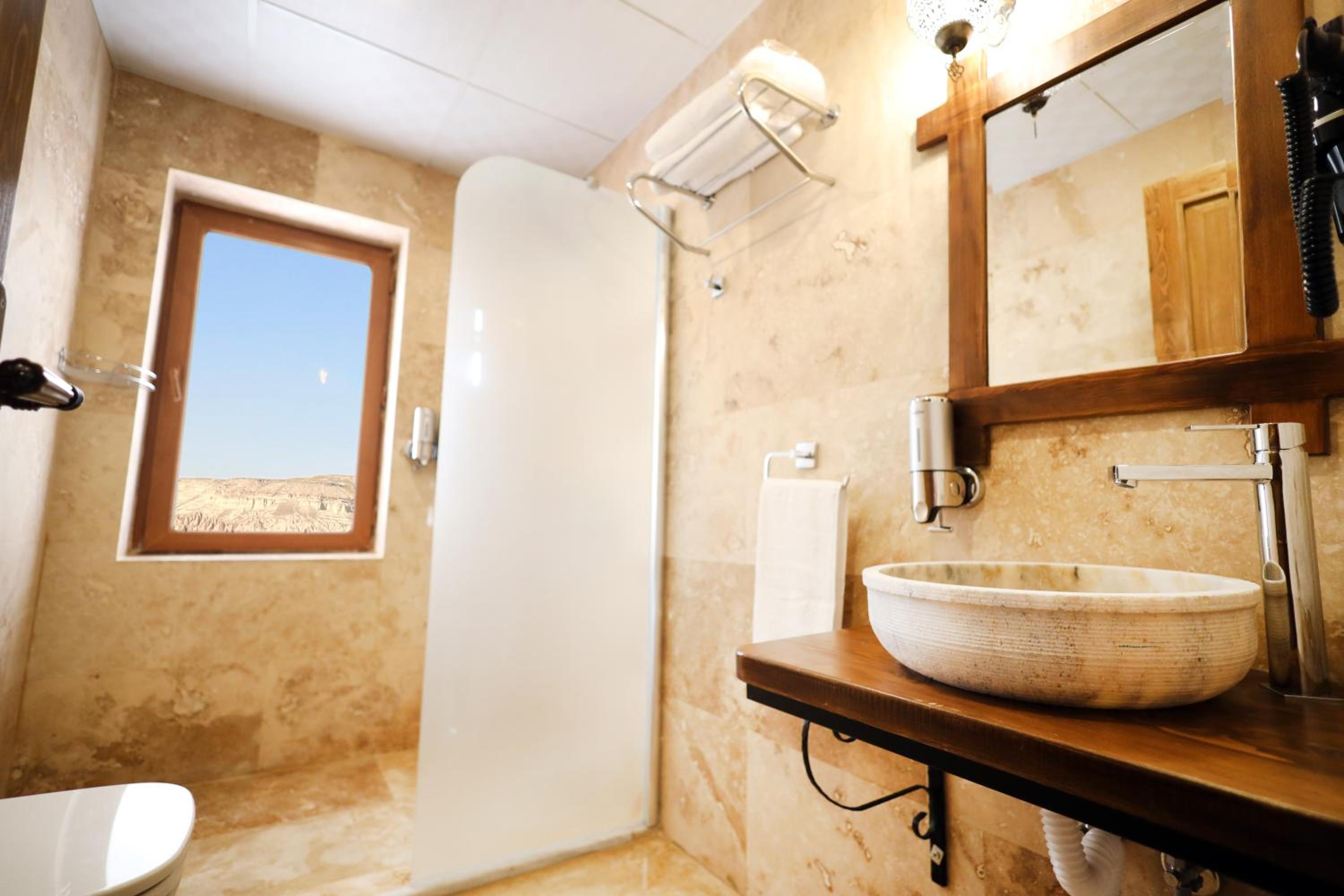 Rocca Stone House - Image 79