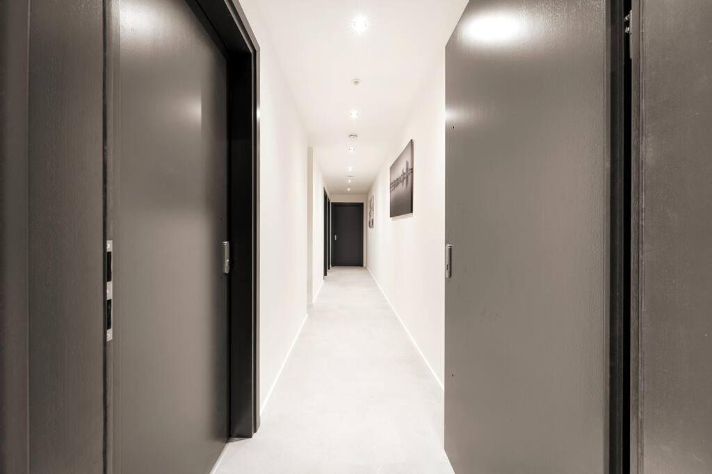 HH 02 by ROCKCHAIR - SUPERHOST Status - Modernes Apartment mit sonnigem Balkon & premium Boxspringbetten in Winterhude - Hamburg Top Geheimtipp