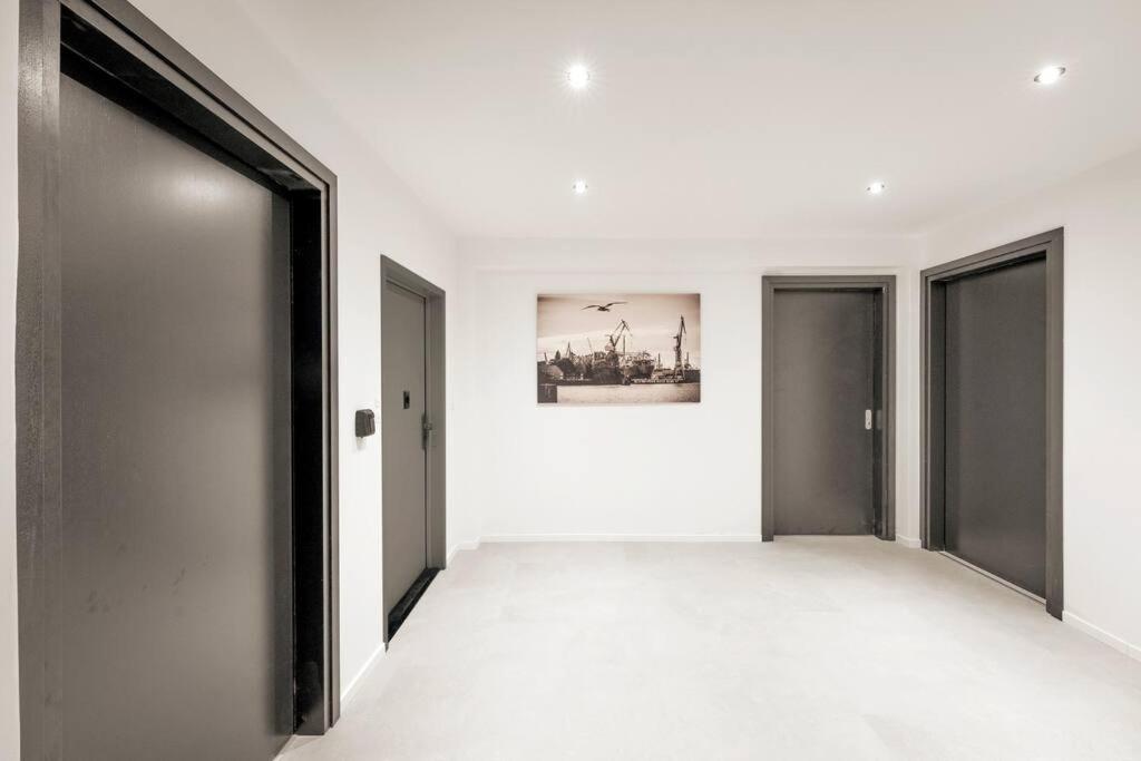 HH 05 by ROCKCHAIR - SUPERHOST Status - Modernes Apartment mit sonnigem Balkon & premium Boxspringbetten in Winterhude - Hamburg Top Geheimtipp