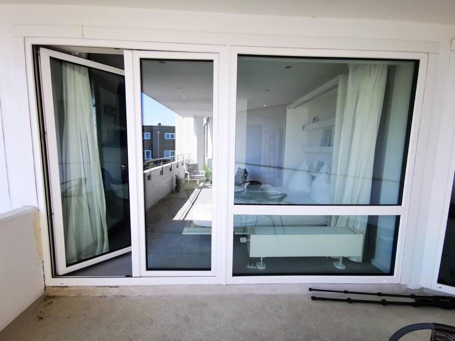 HH 05 by ROCKCHAIR - SUPERHOST Status - Modernes Apartment mit sonnigem Balkon & premium Boxspringbetten in Winterhude - Hamburg Top Geheimtipp