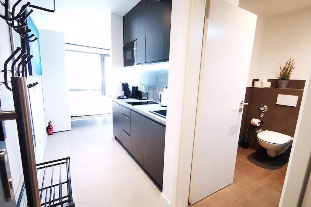 HH 06 by ROCKCHAIR - SUPERHOST Status - Modernes Apartment mit sonnigem Balkon & premium Boxspringbetten in Winterhude - Hamburg Top Geheimtipp