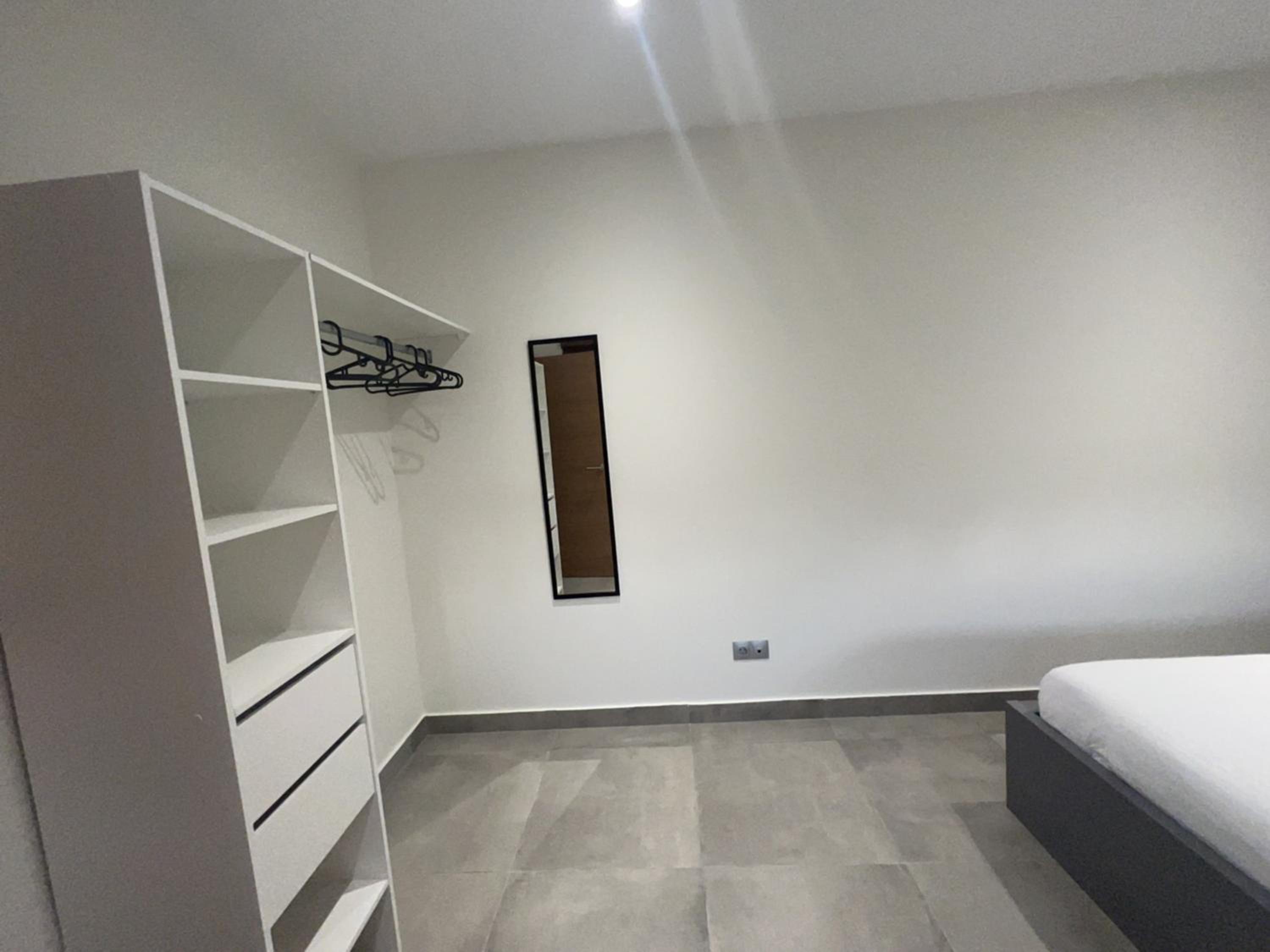 APARTAMENTOS EL ROJU