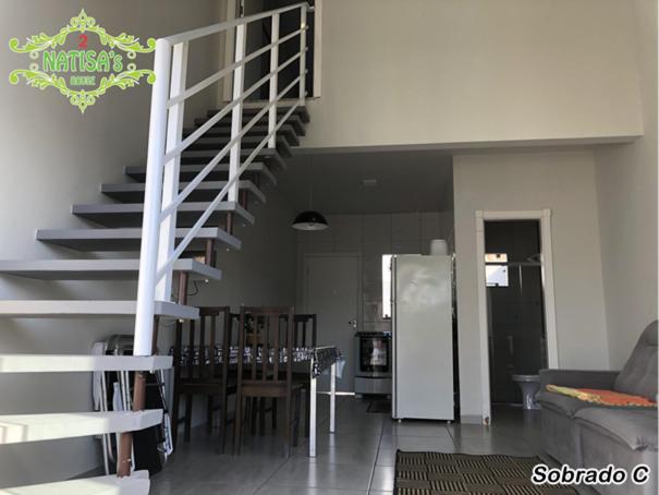 Sobrados aconchegante com piscina 