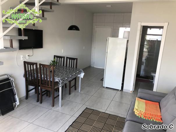 Sobrados aconchegante com piscina 