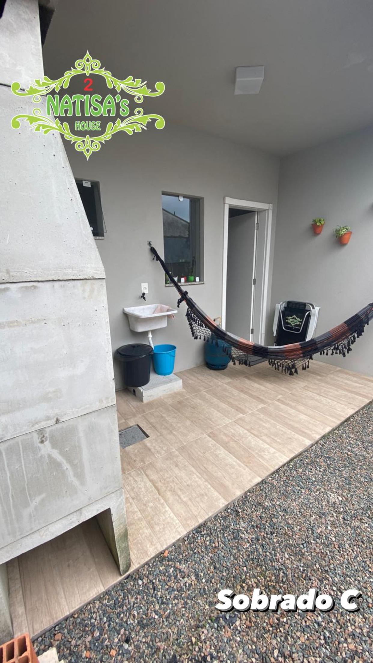Sobrados aconchegante com piscina 