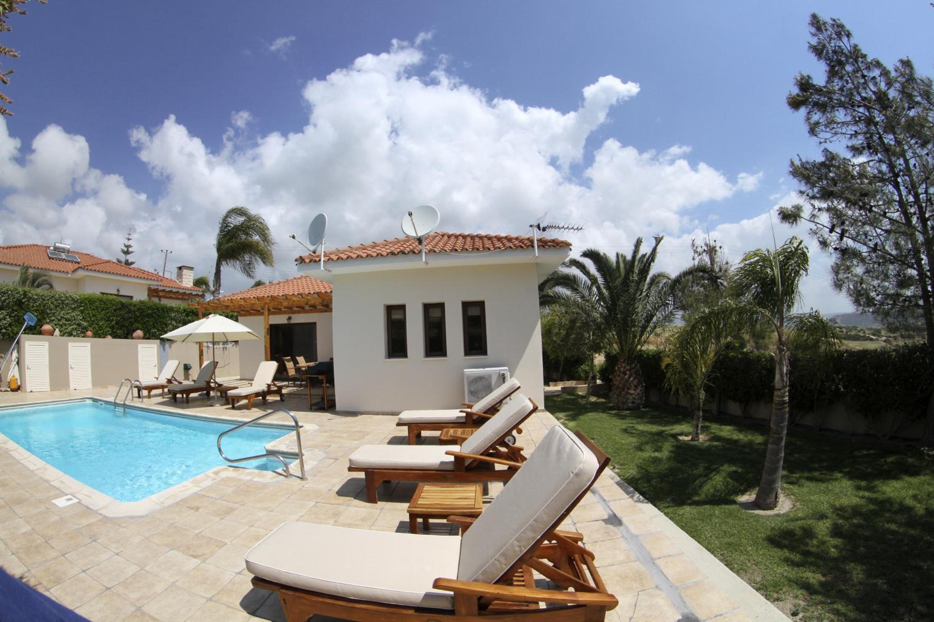 Eve Pissouri Xιnisteri Villa