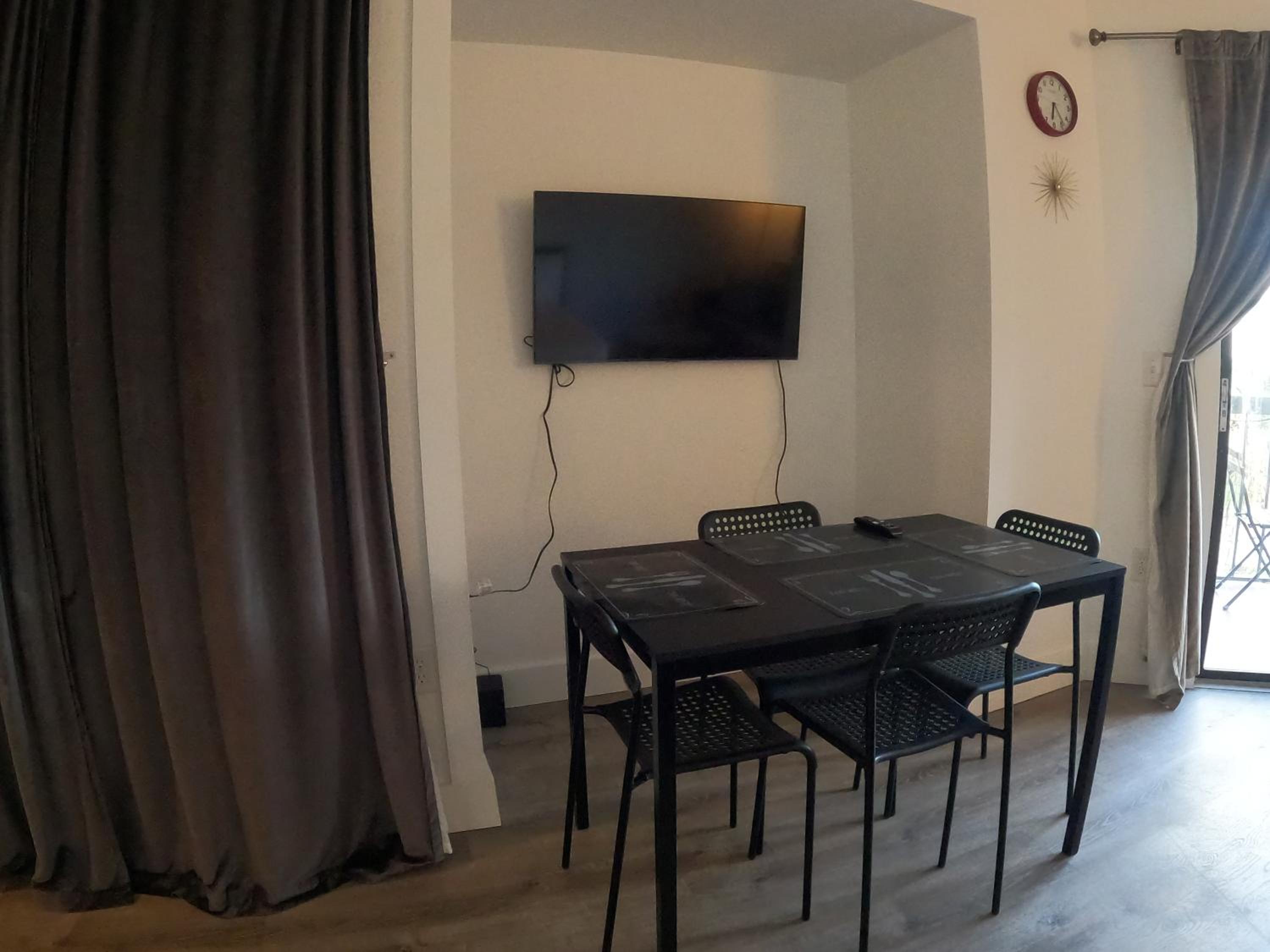 Cozy Condo on International Dr. Near Universal Studios