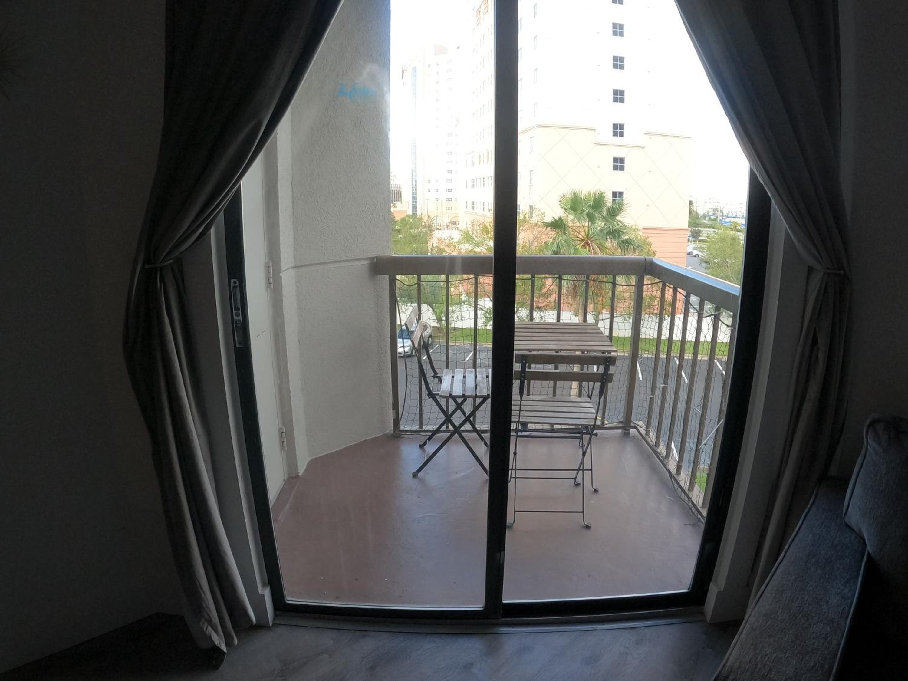 Cozy Condo on International Dr. Near Universal Studios