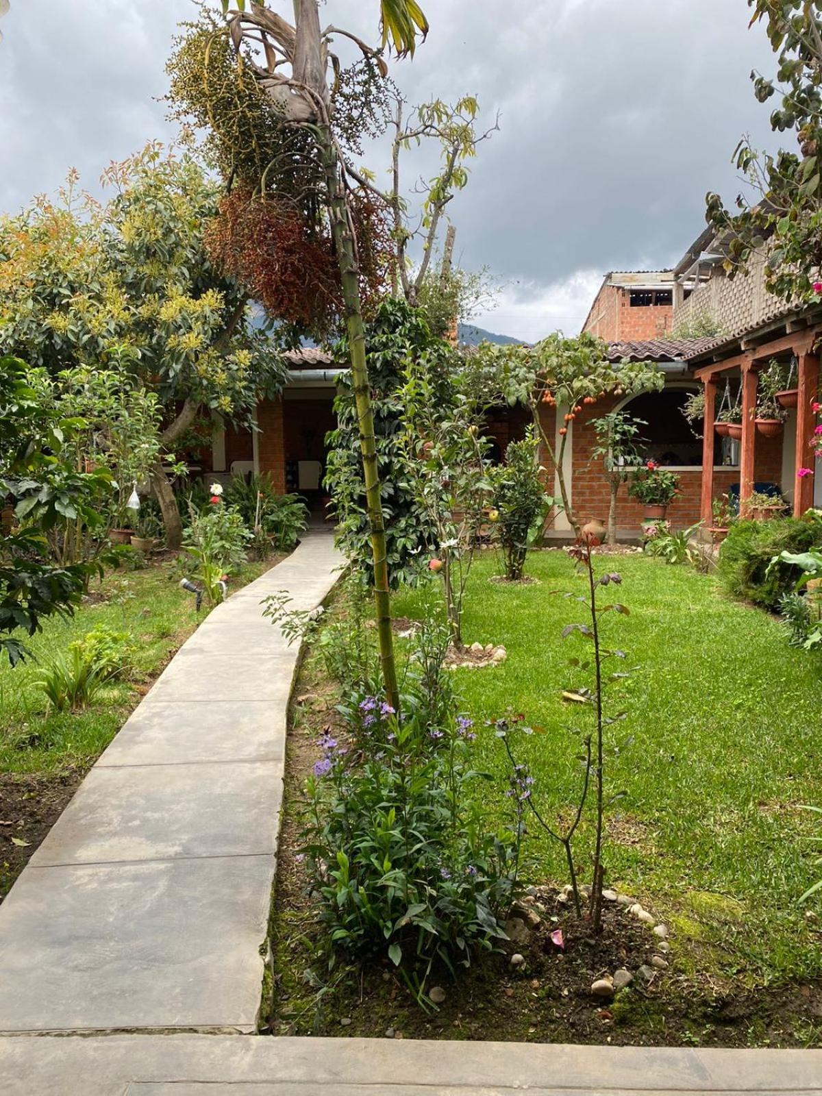 VILLA VICTORIA