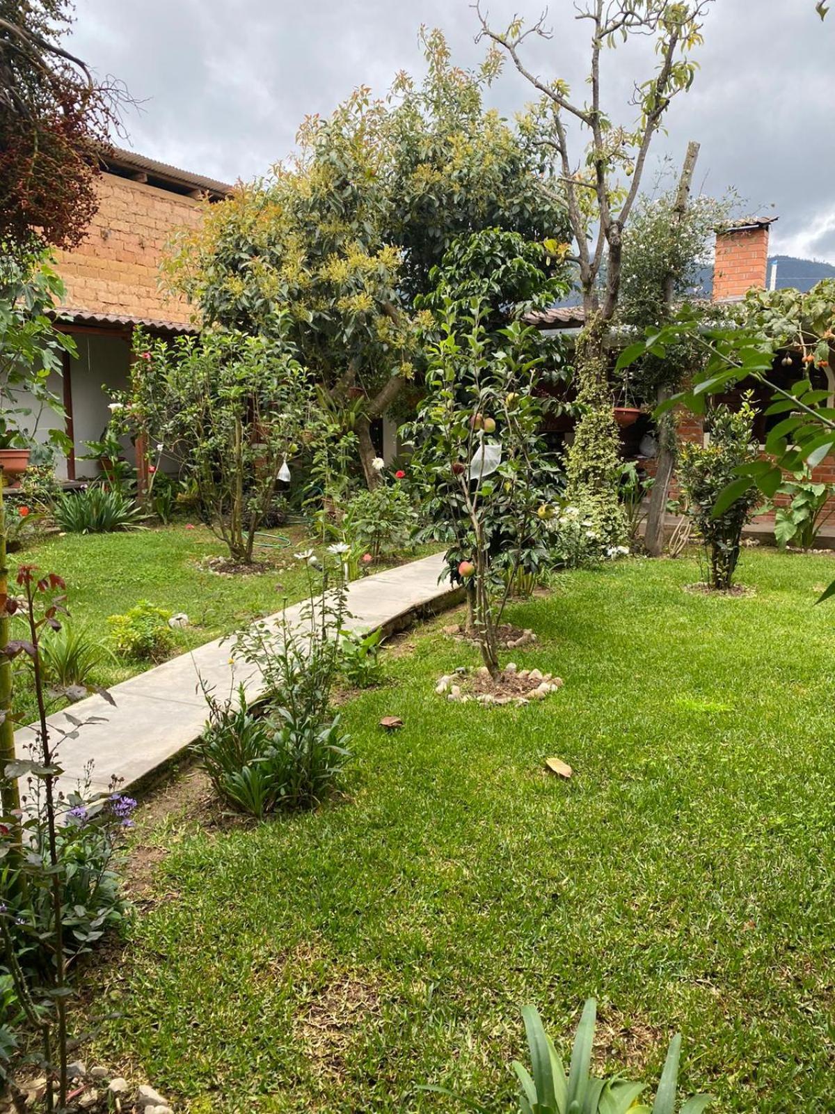 VILLA VICTORIA
