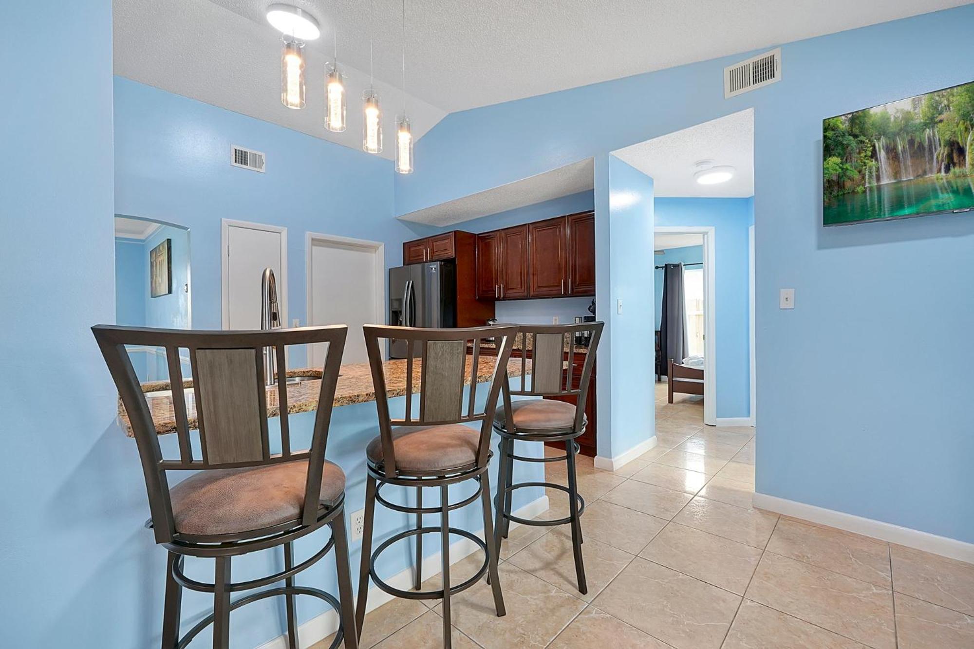 Spacious 4-Bedroom Villa Near Disney World