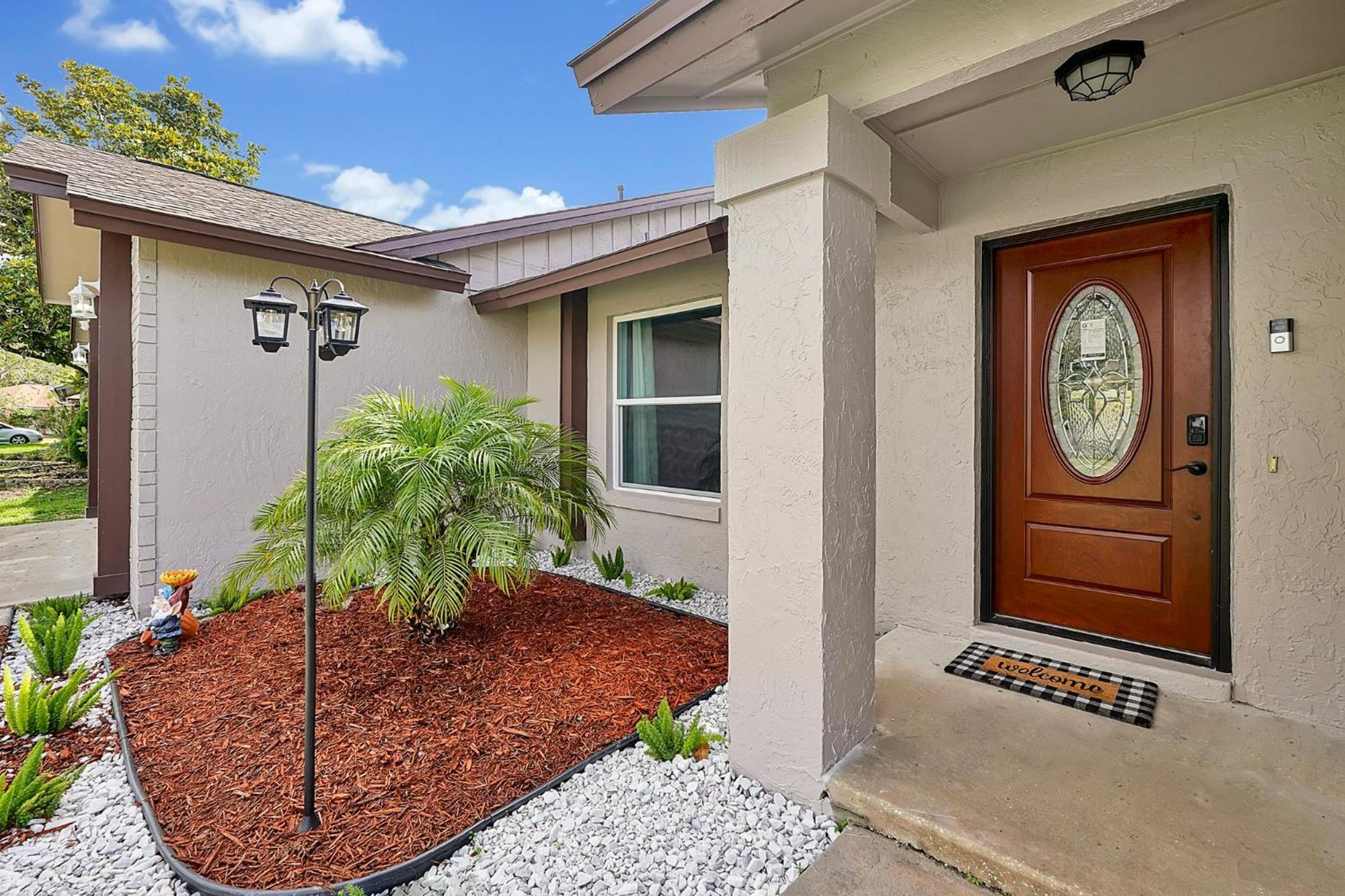 Spacious 4-Bedroom Villa Near Disney World