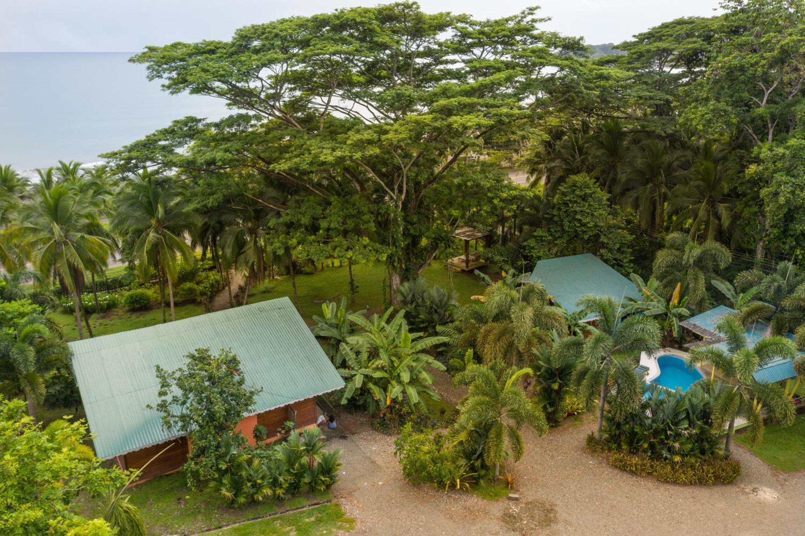 Beachfront Villa Sea Breeze w AC and POOL