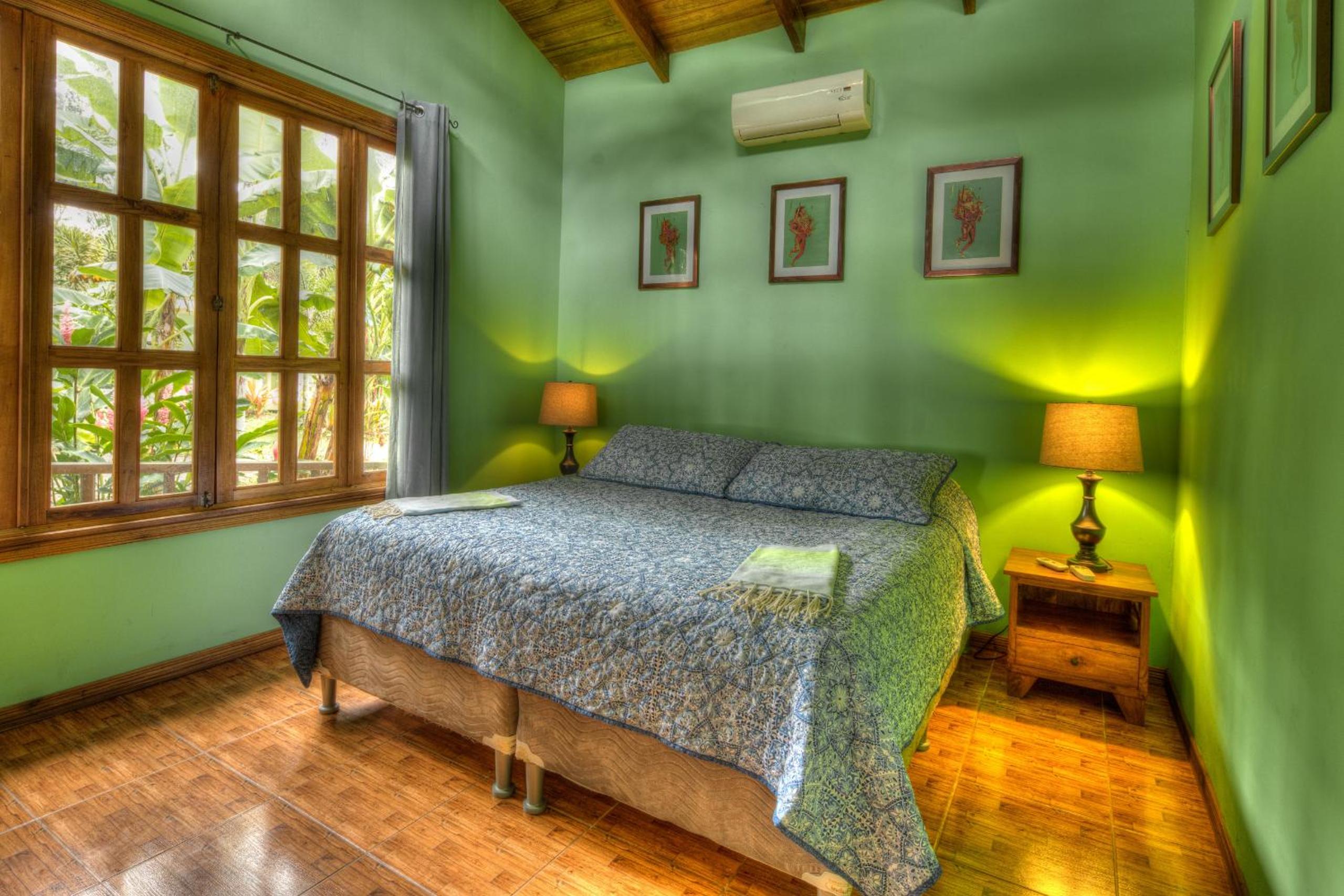 Beachfront Villa Sea Breeze w AC and POOL