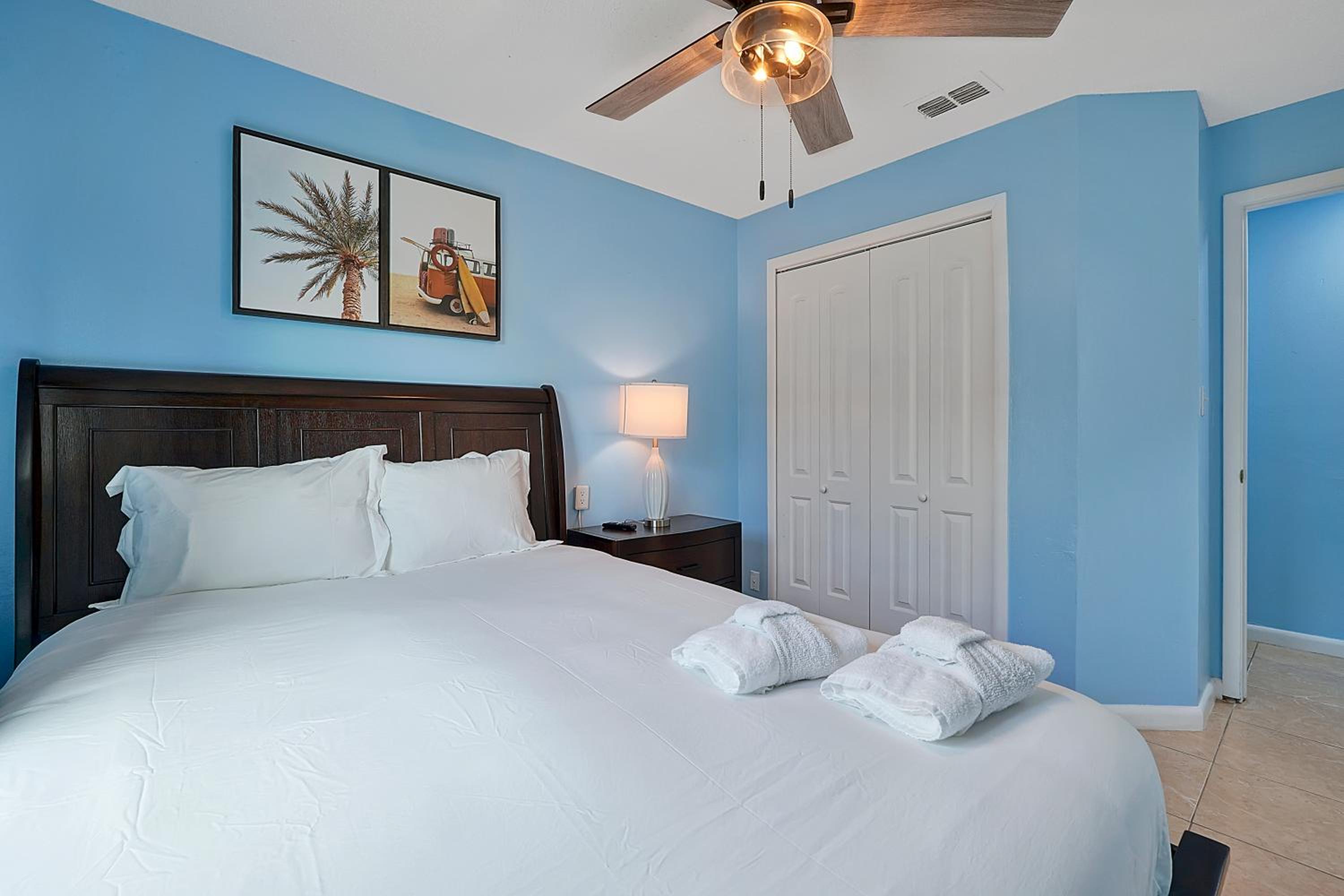 Spacious 4-Bedroom Villa Near Disney World