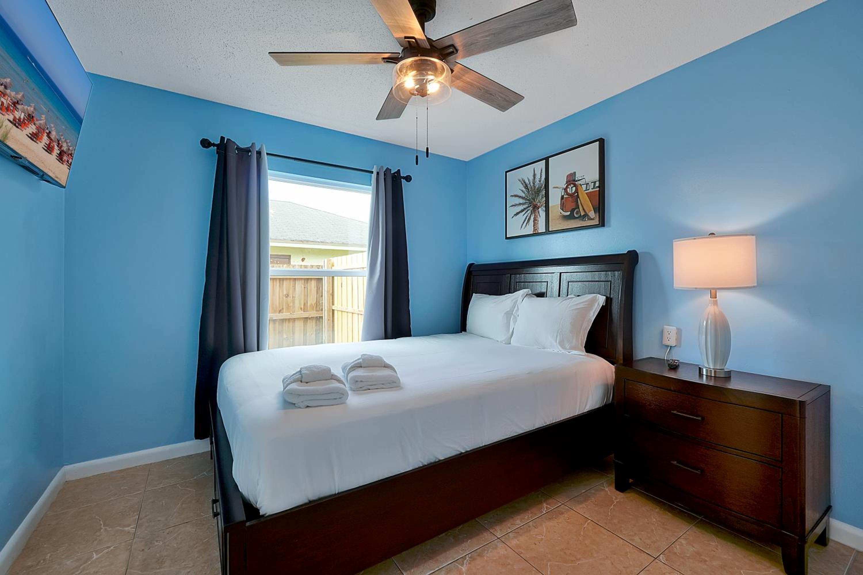 Spacious 4-Bedroom Villa Near Disney World