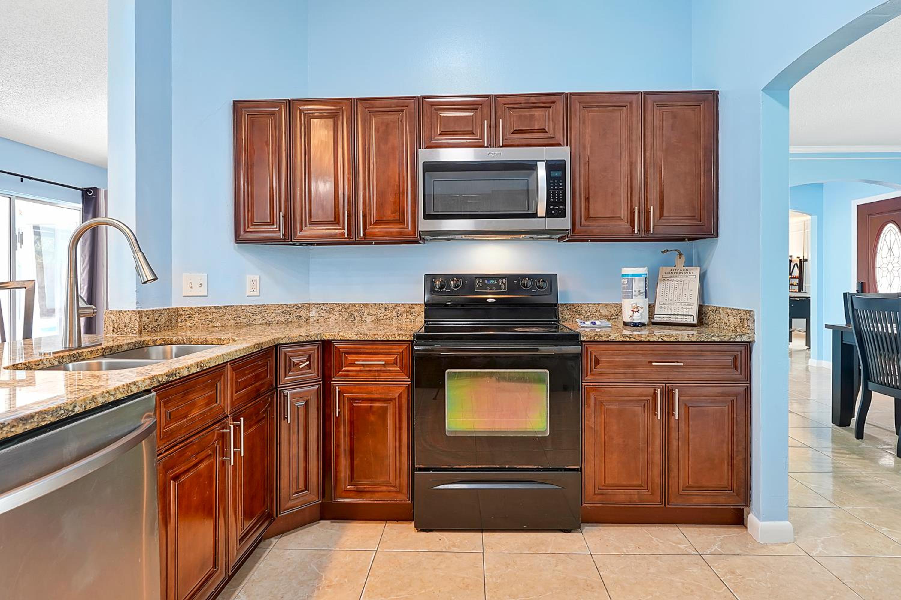 Spacious 4-Bedroom Villa Near Disney World