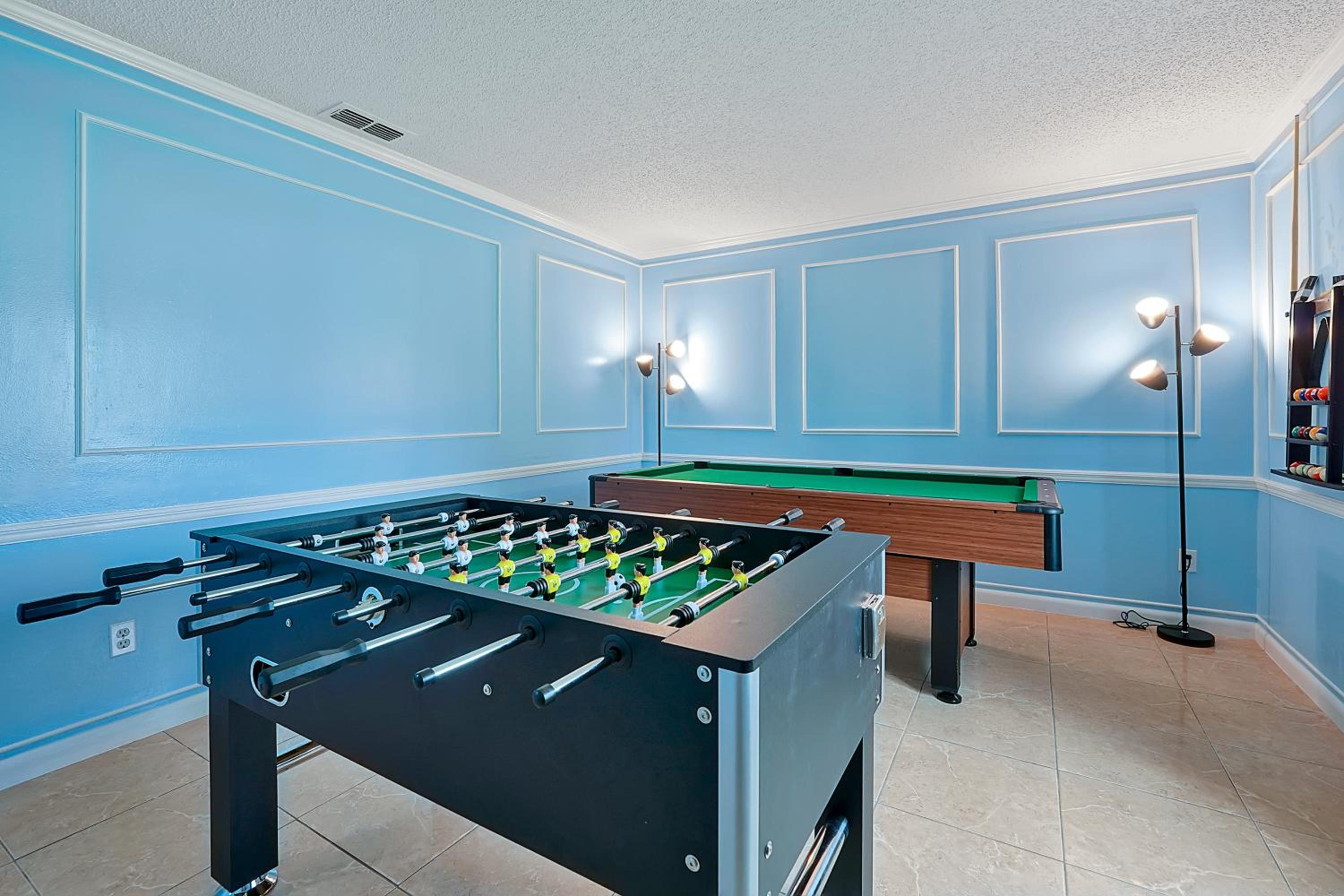 Spacious 4-Bedroom Villa Near Disney World