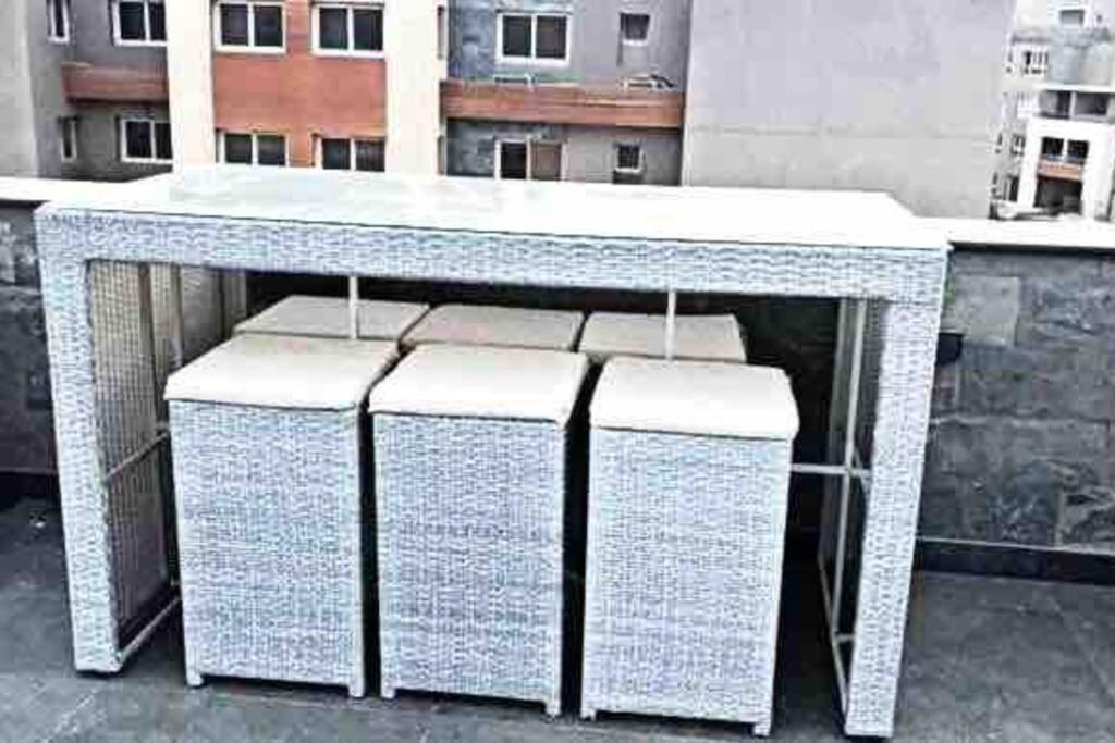 Rooftop Studio Apartment
