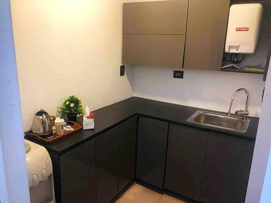 Rooftop Studio Apartment