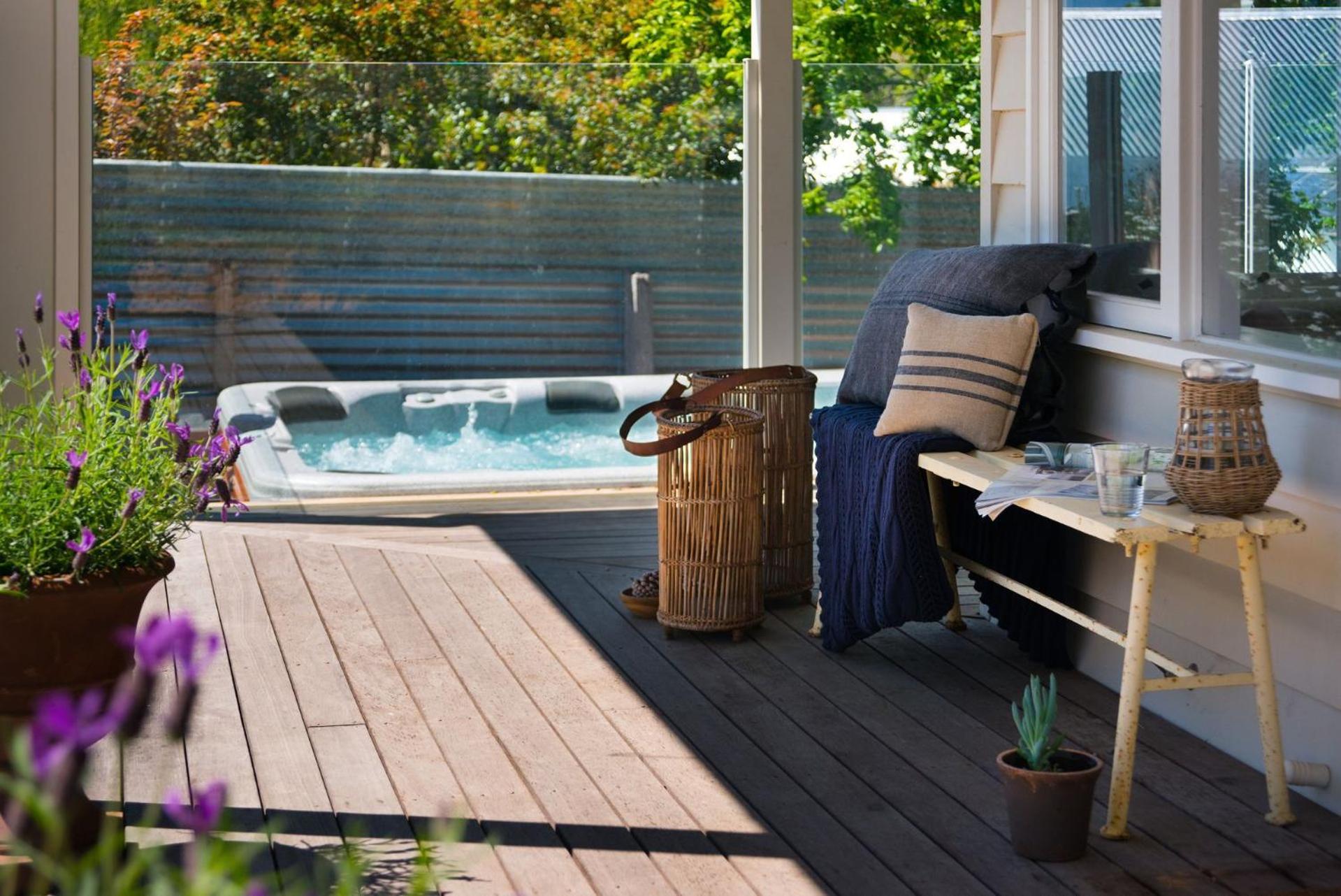 Hotel Sades - Image 1