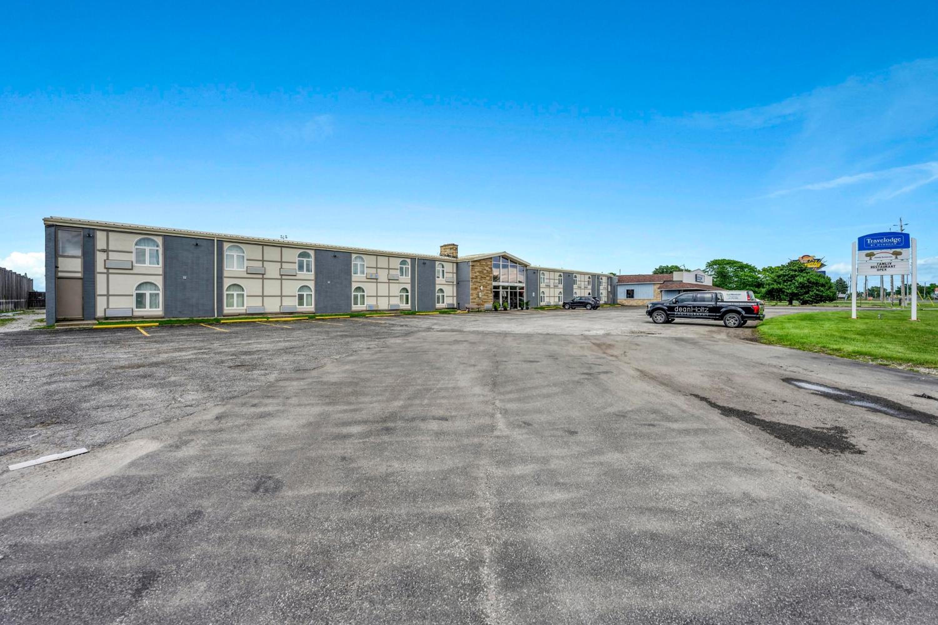 Sarnia Vacations - Travelodge by Wyndham Sarnia - Property Image 5