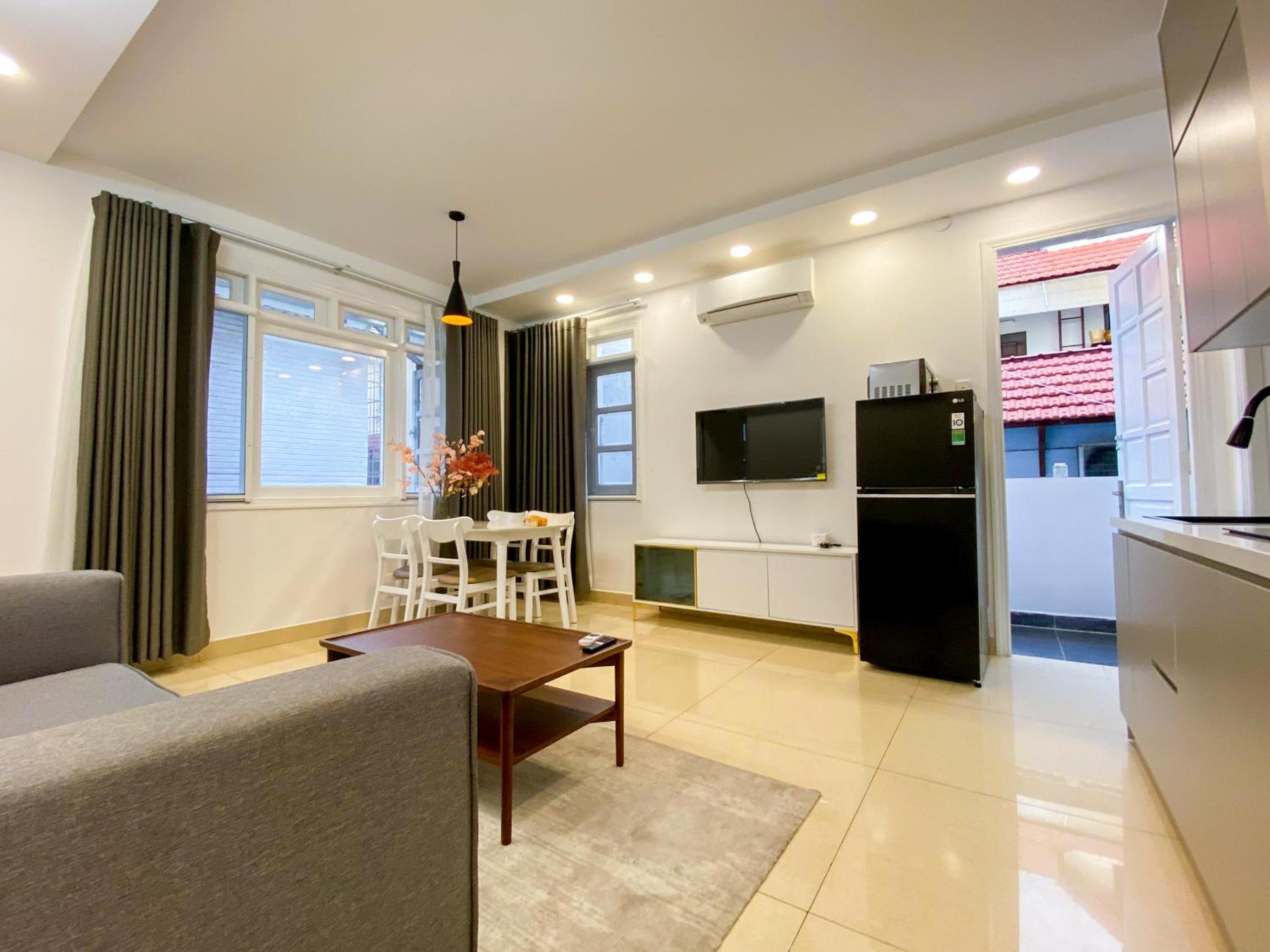 Zeus Living - Room in Villas An Phu