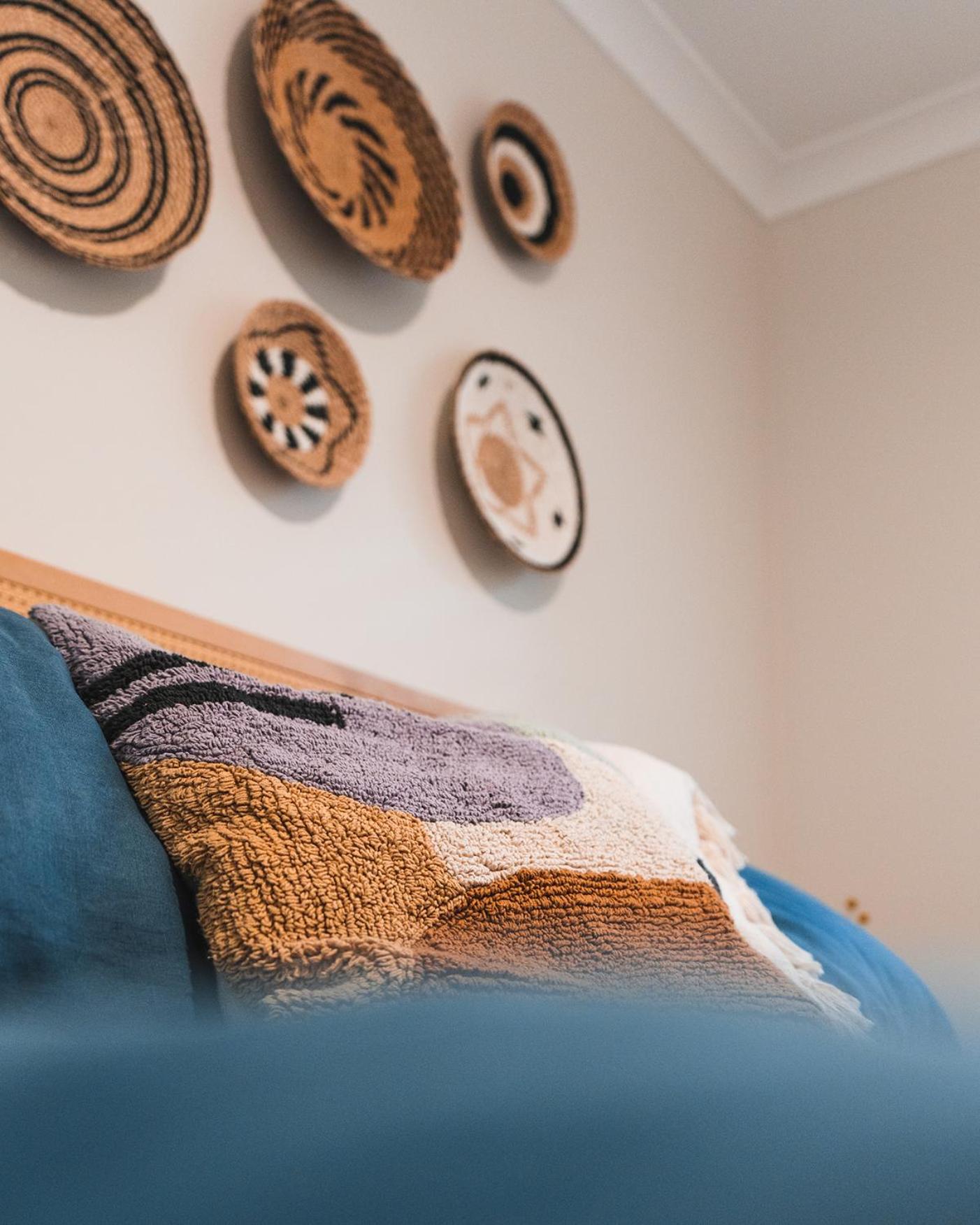 The perfect stay for your group getaway - Sleeps 7 - Close to everything