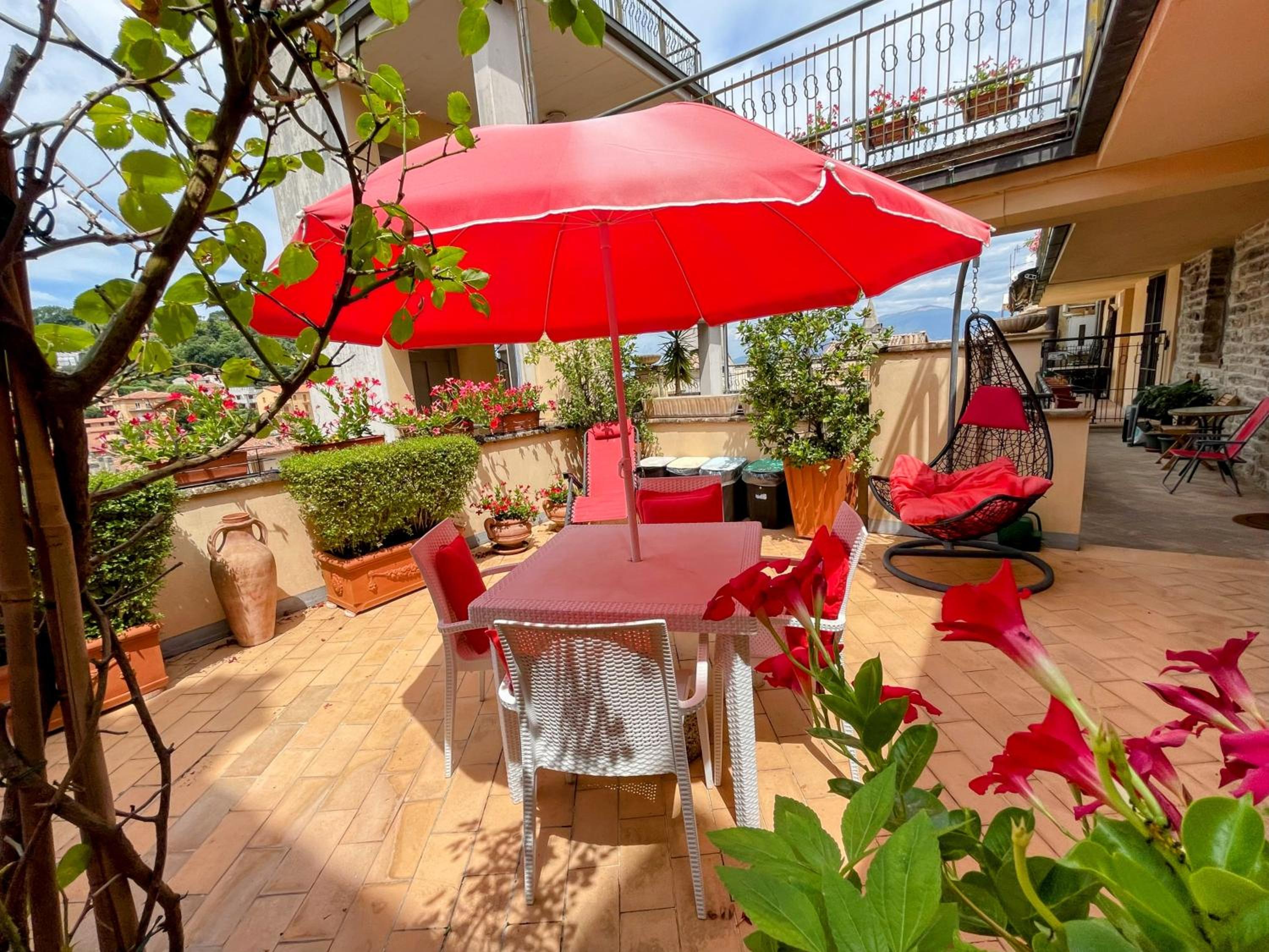 Terrazza Bella/sleeps 4/spoleto/car Not Necessary photo 2