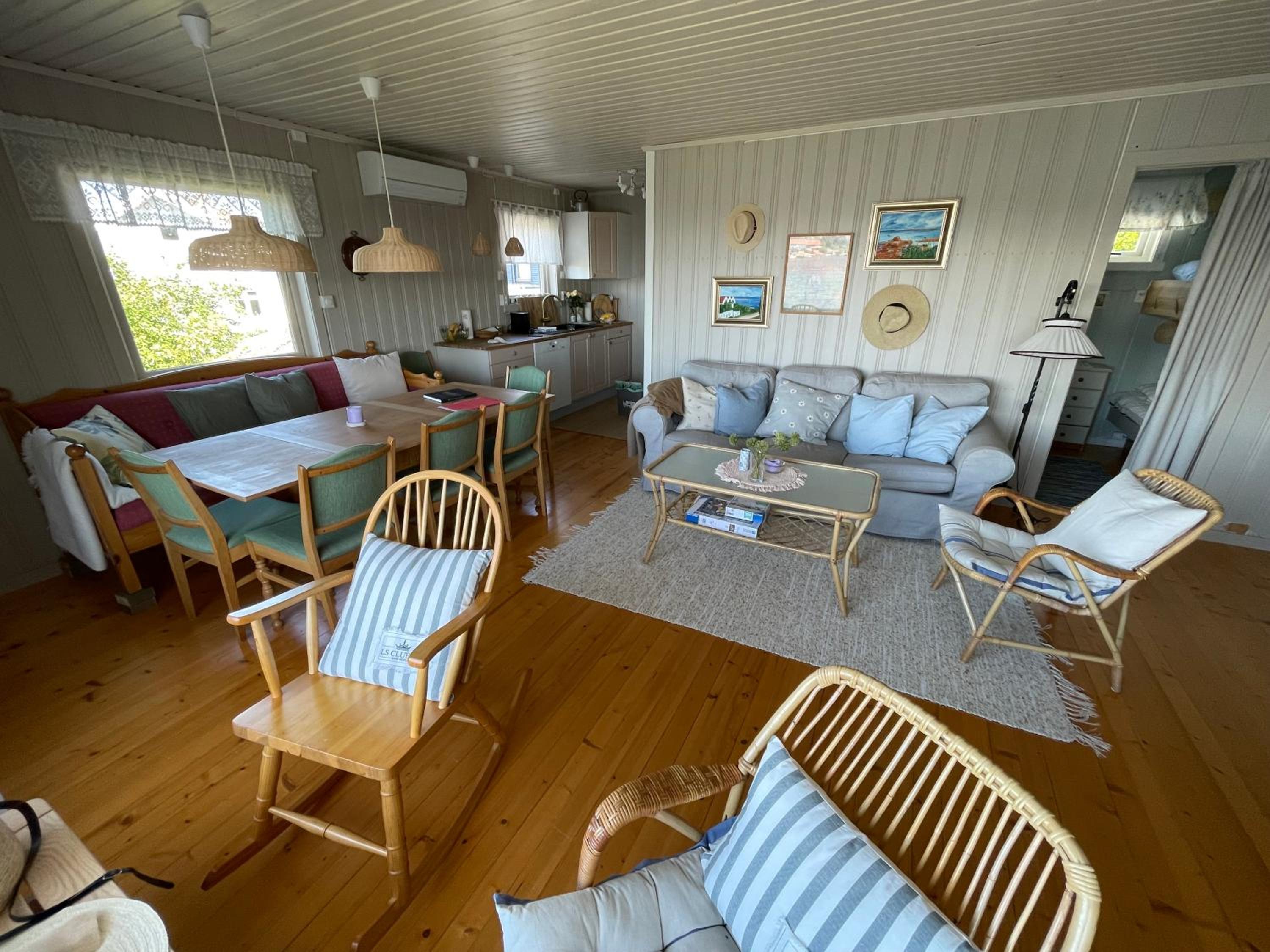 Fantastisk sjøhytte, 10 sengeplasser, strand og egen brygge