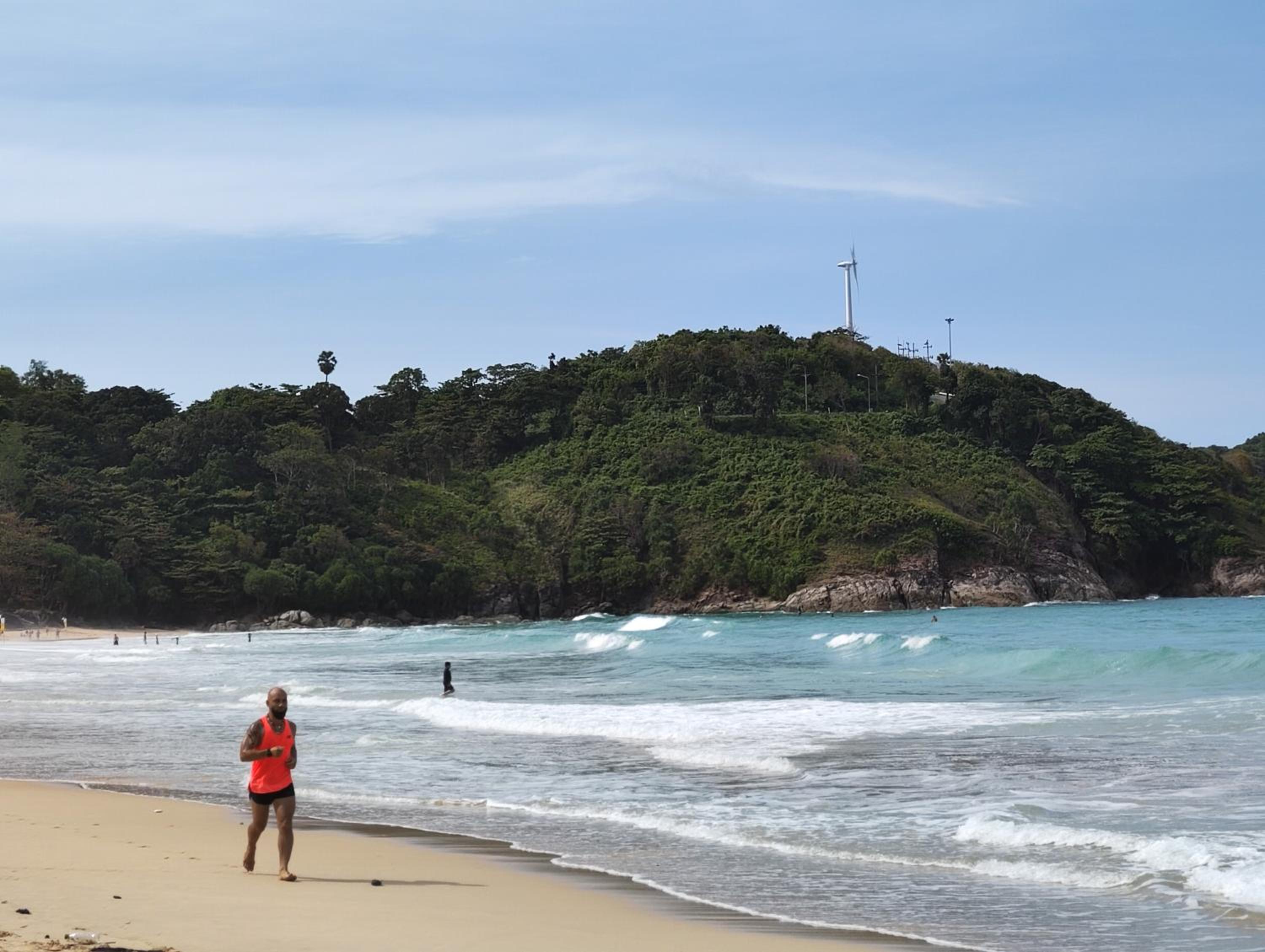 Nai Harn beach - Studio room on 2 floor at ReLife The Windy