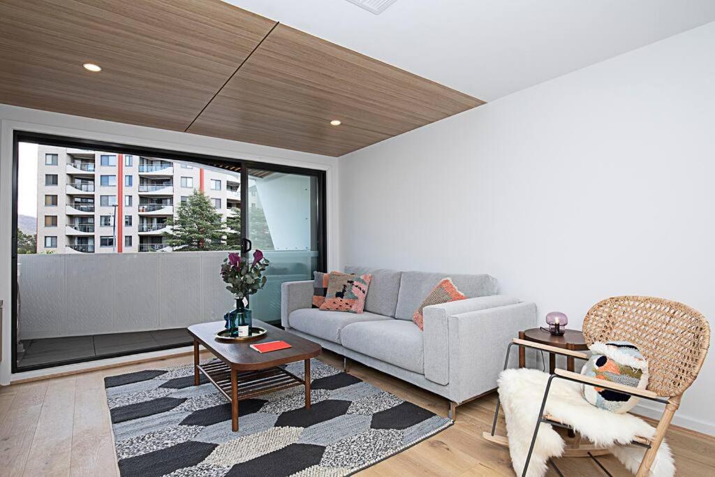beautiful braddon 1 bed abode
