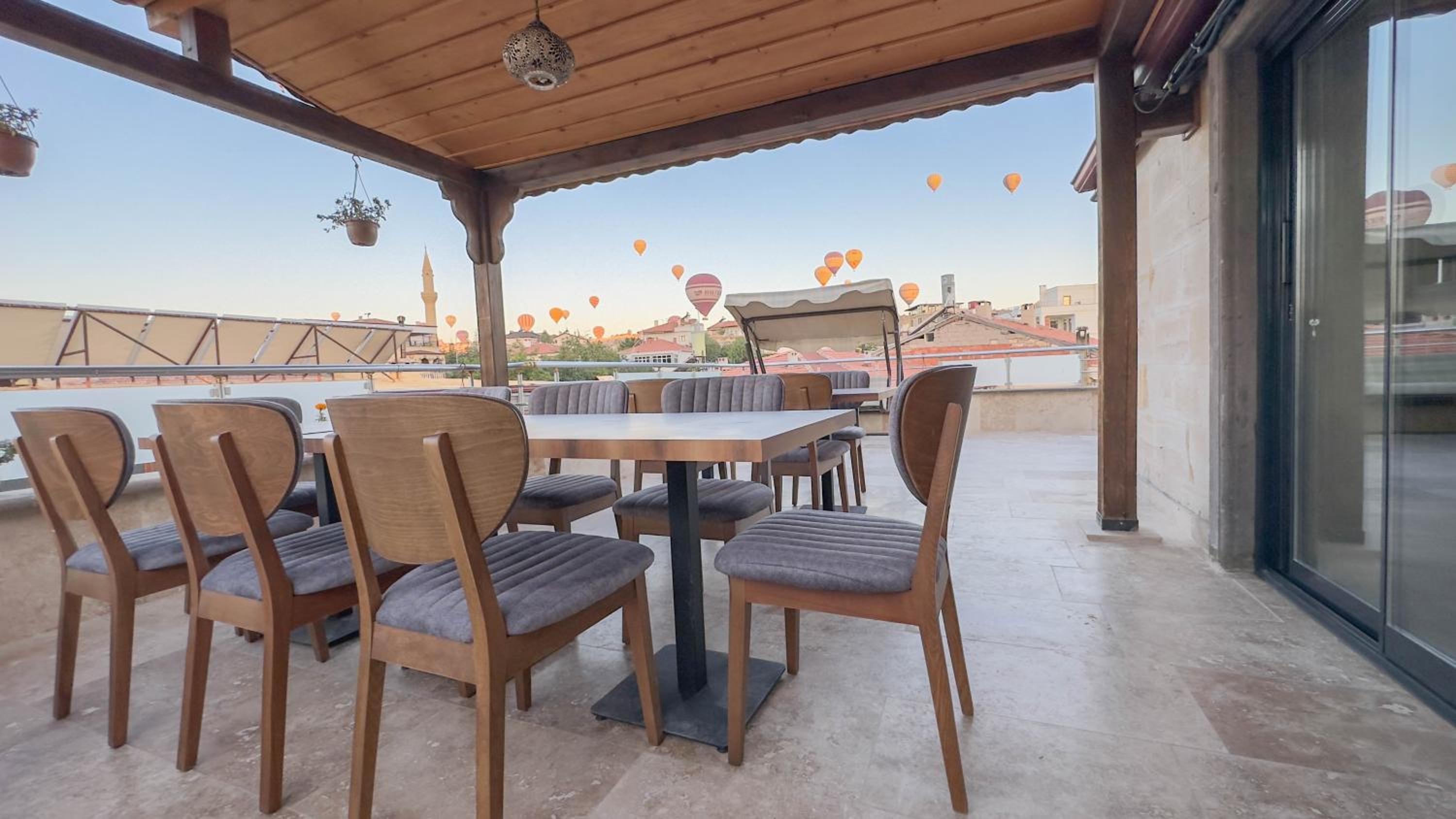 Rocca Stone House - Image 37