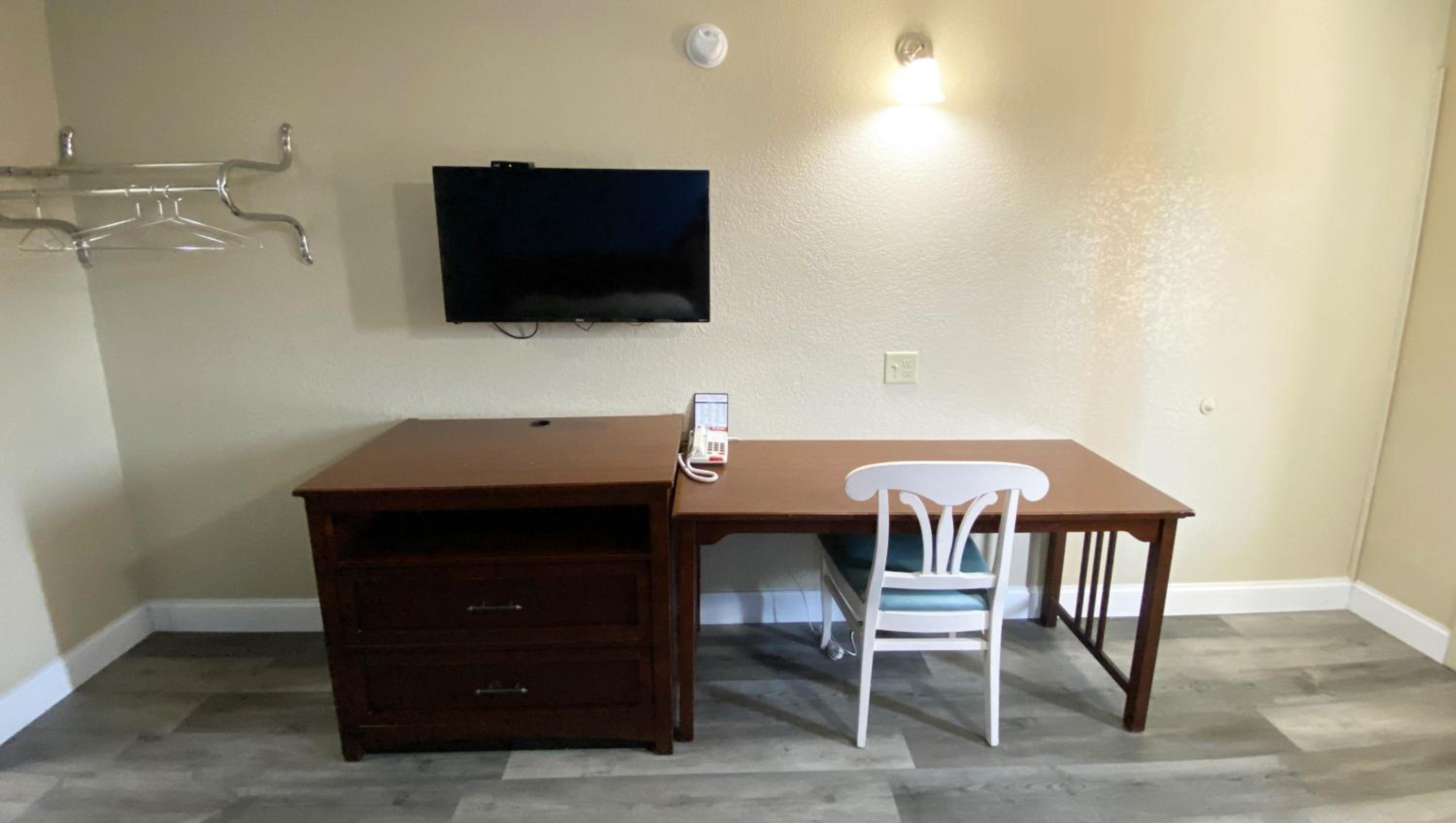 Express Inn Newport News - Property Image 25